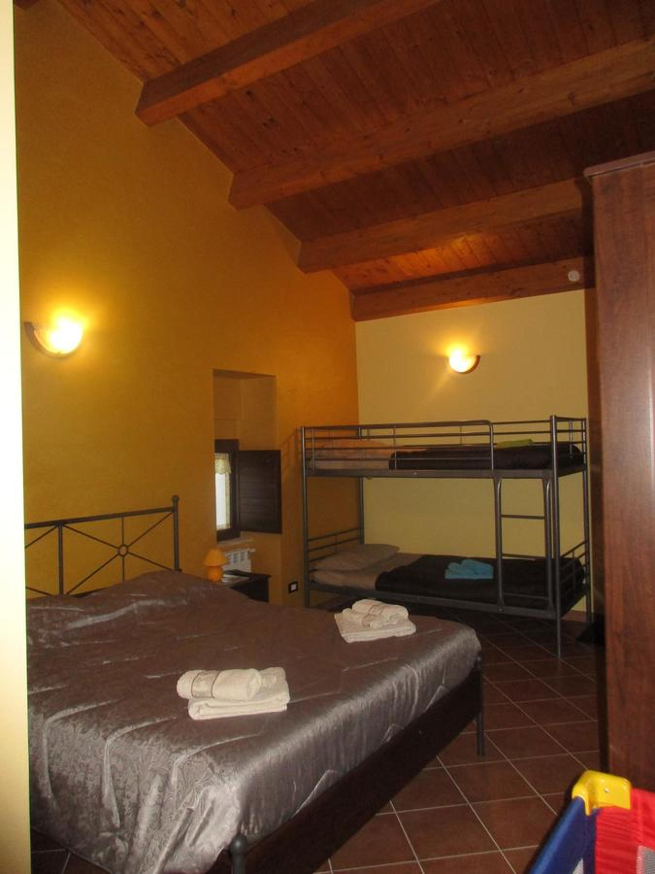 Quadruple Room With Terrace photo 2