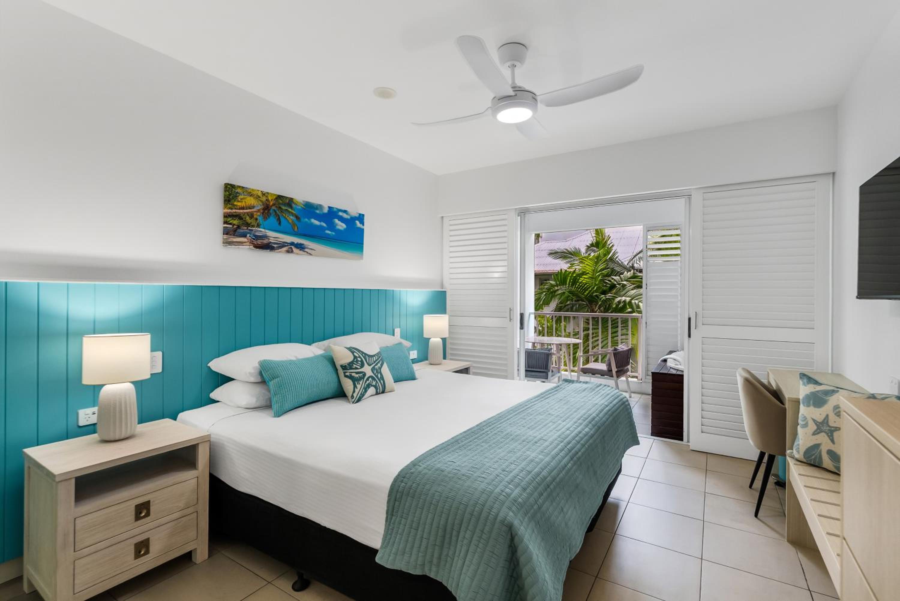 Seashell Two Bedroom Apartment - Third Floor (333132)