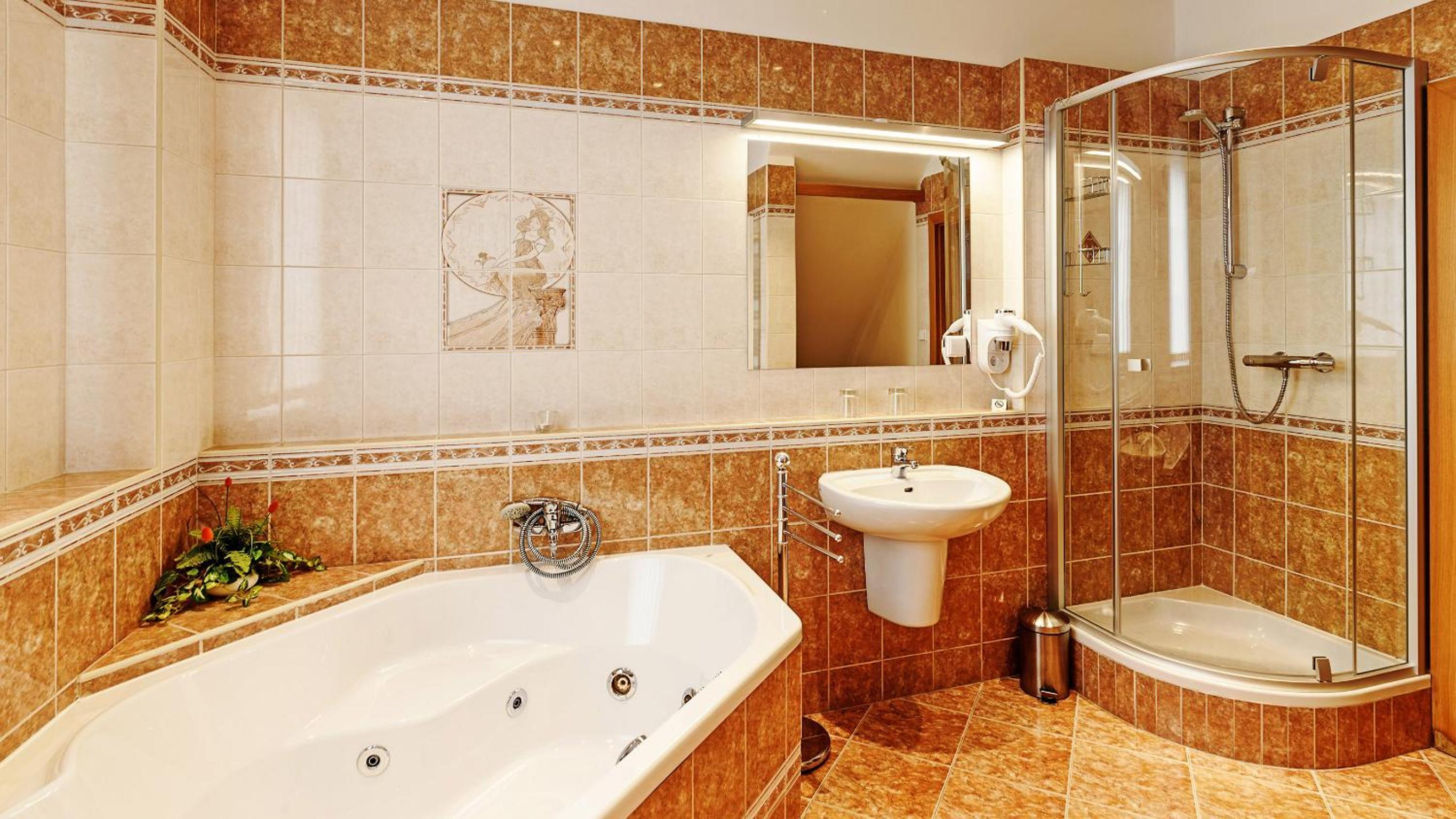Double or Twin Room with Spa Bath photo 3