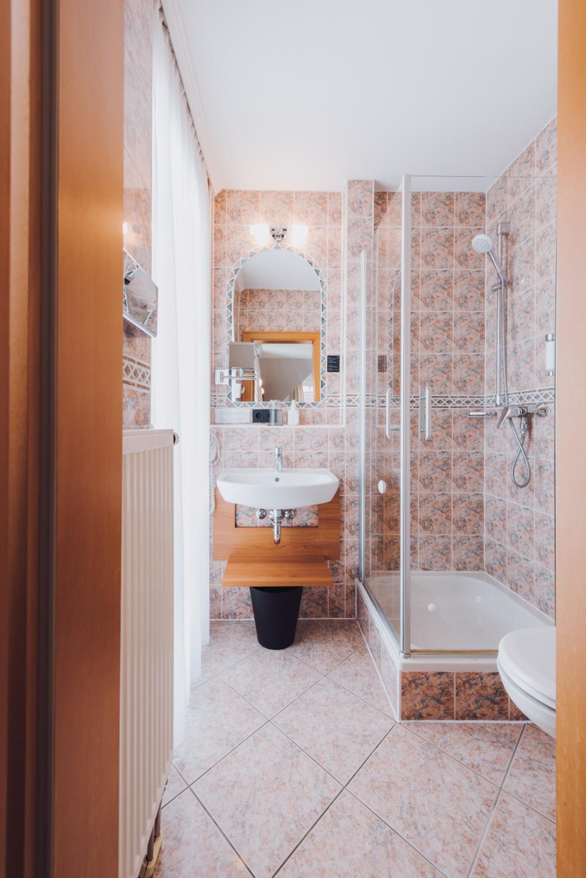 Large Single Room