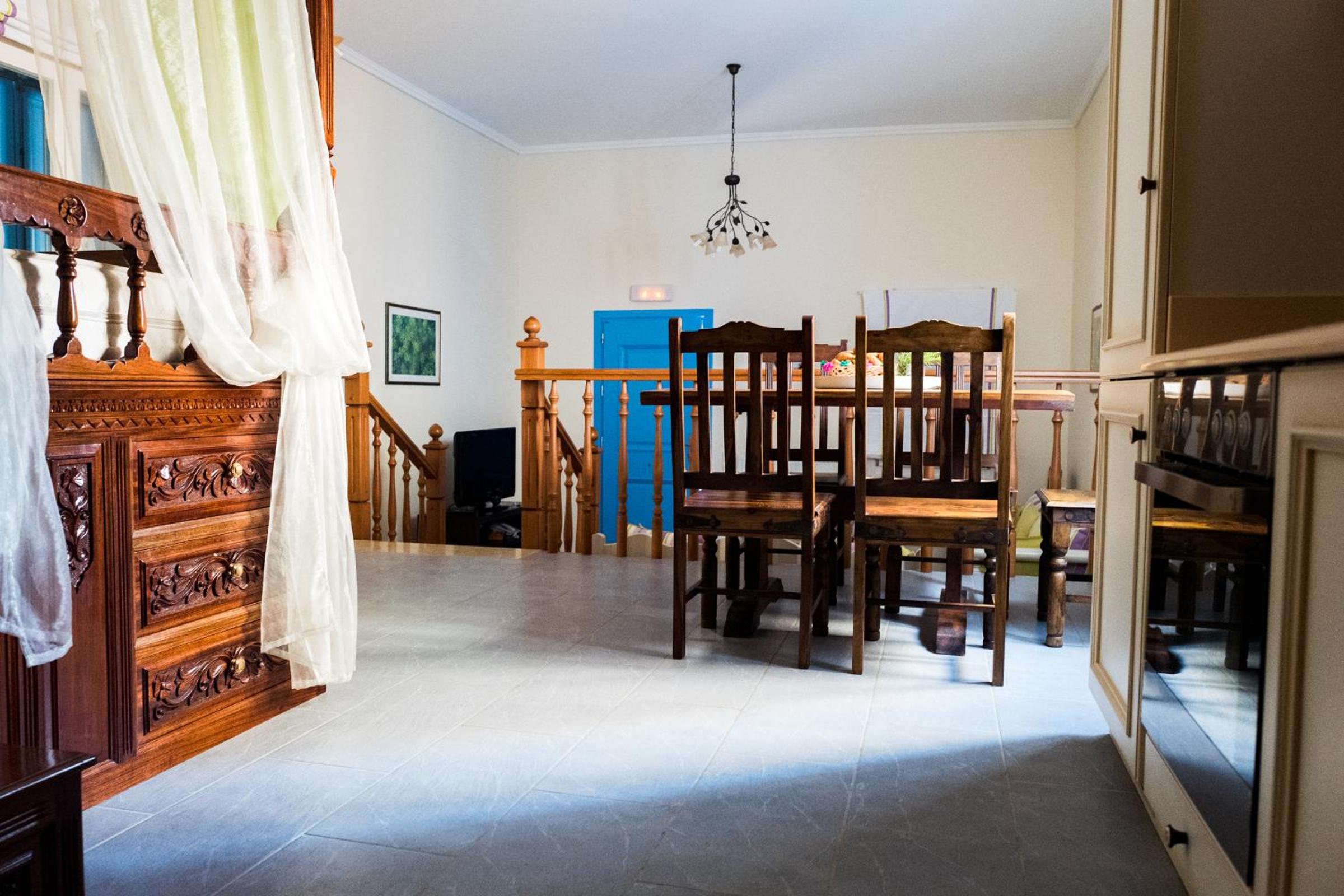 Two-Bedroom Apartment - Split Level - Photo 89