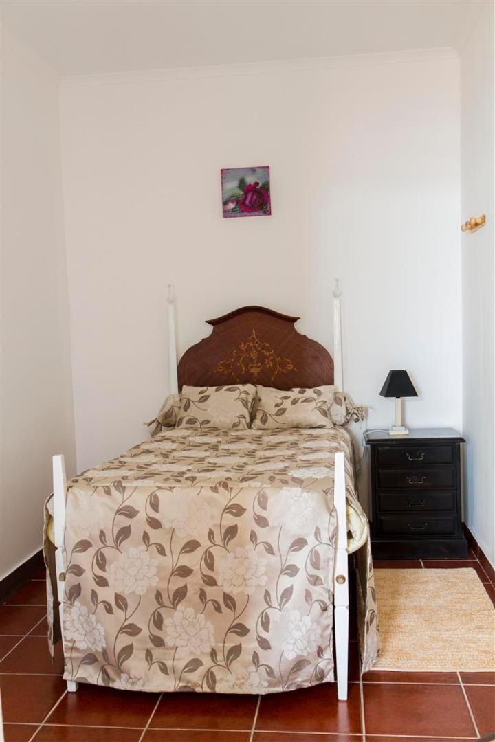 Classic Triple Room photo 2