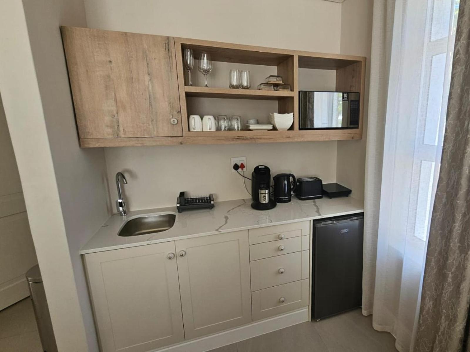 Suite with Mountain View