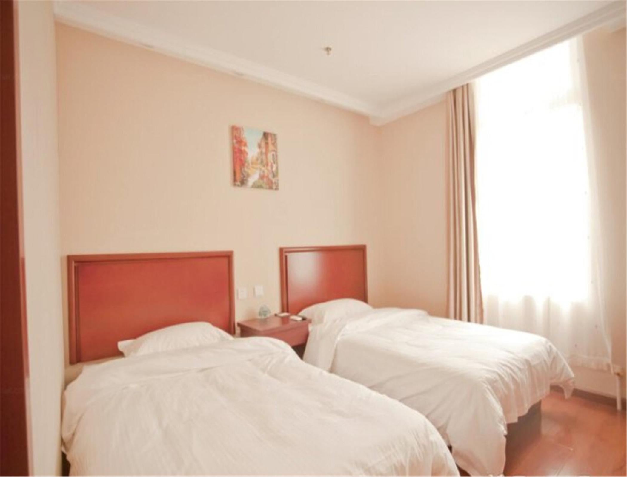 Mainland Chinese Citizens - Standard Twin Room photo 3