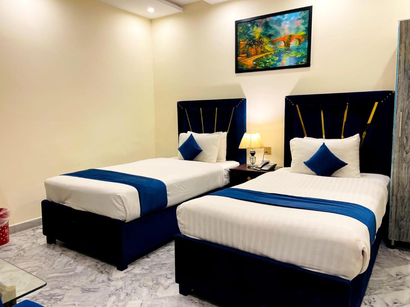 Deluxe Twin Room