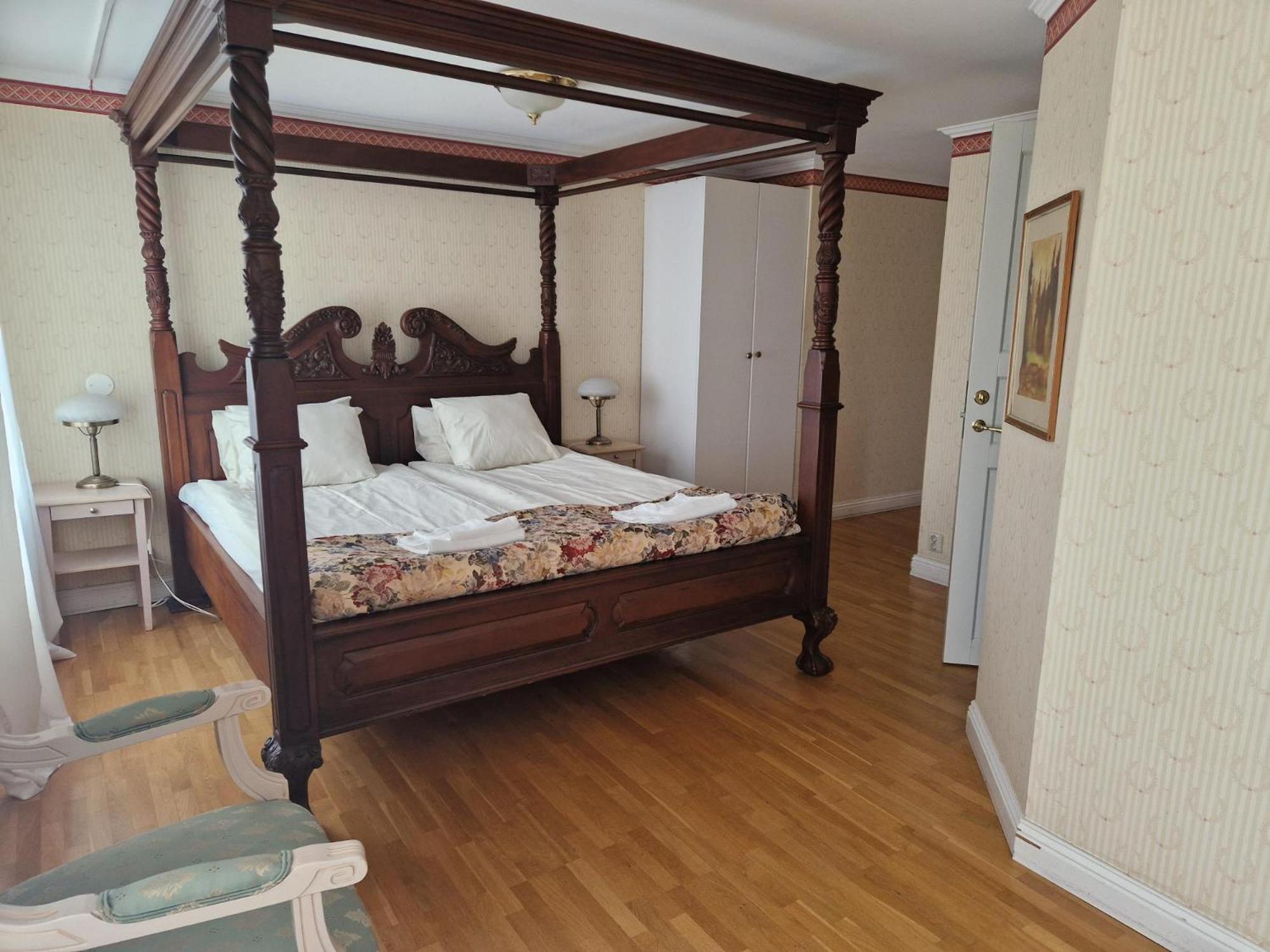Deluxe Double Room photo 2