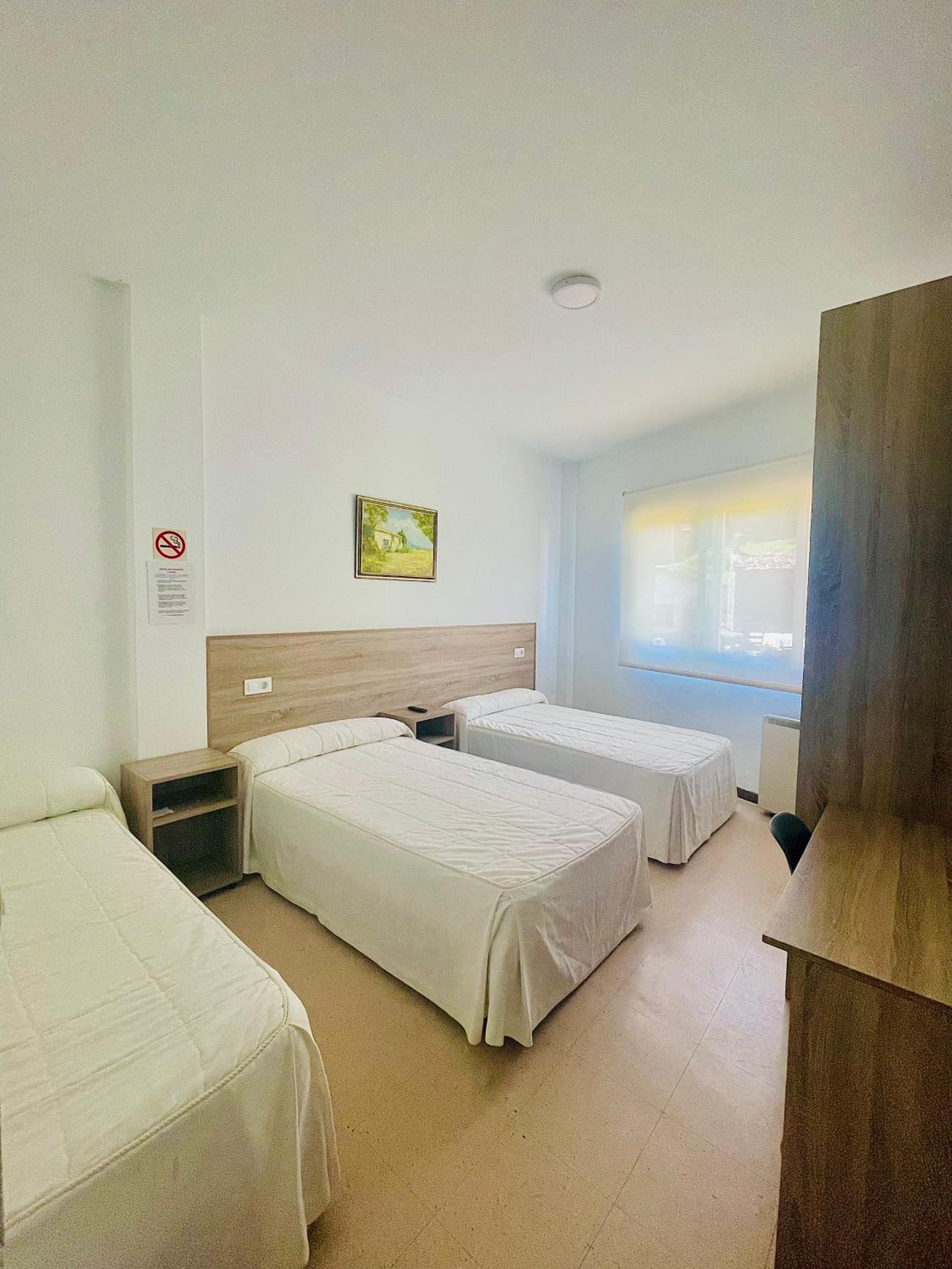 Triple Room with Bath