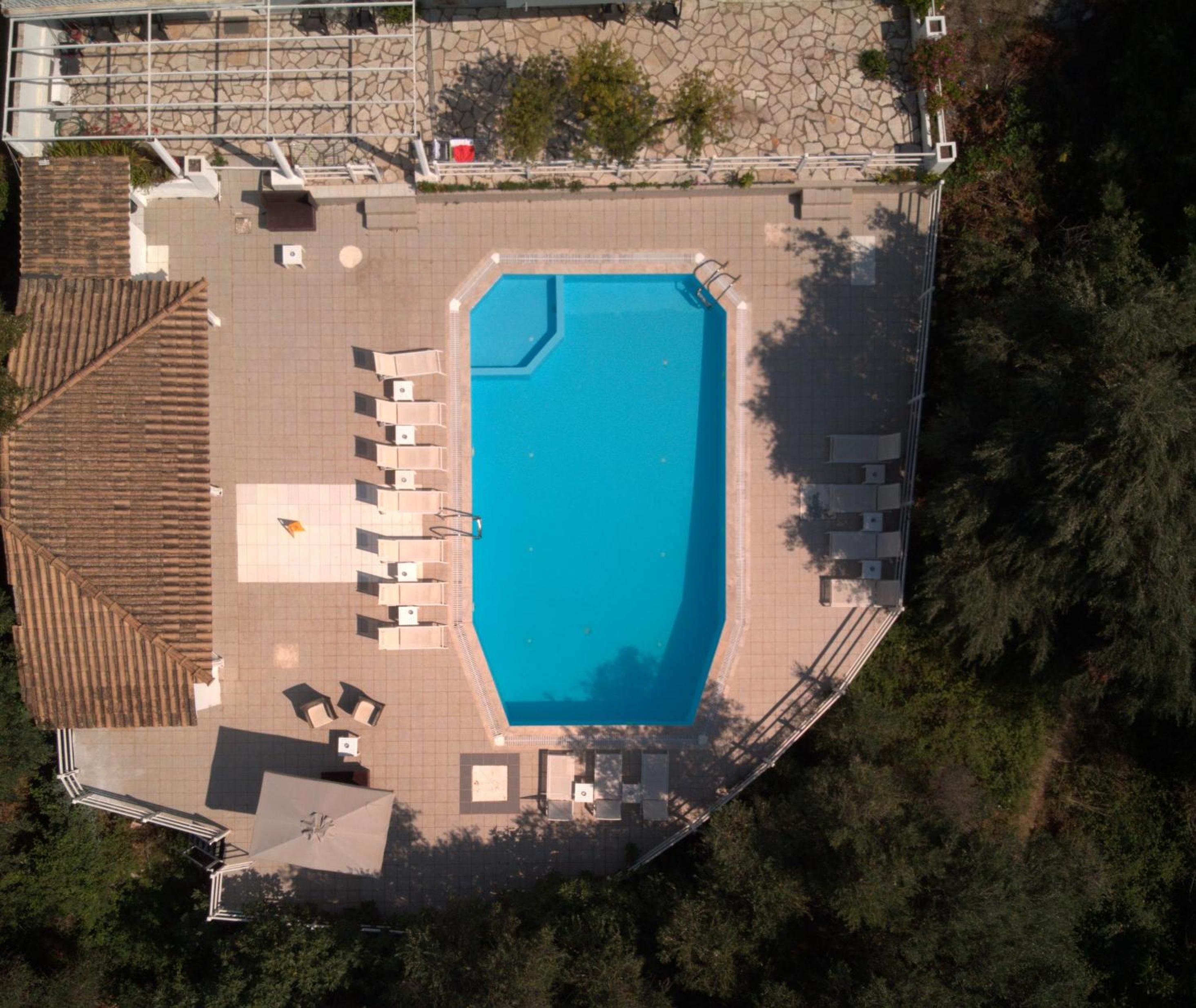 Apartment with View and Balcony photo 3