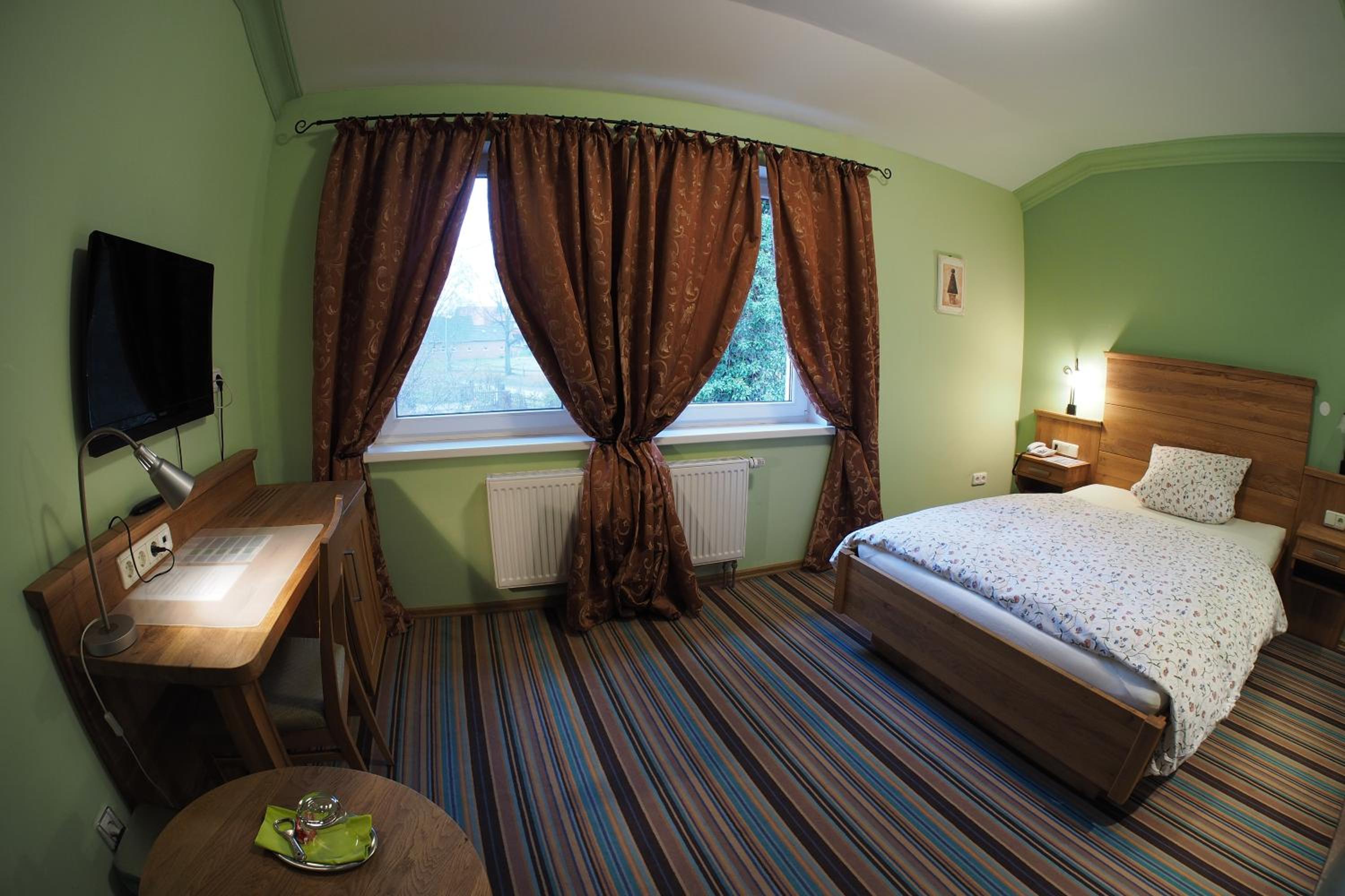 Large Single Room photo 1