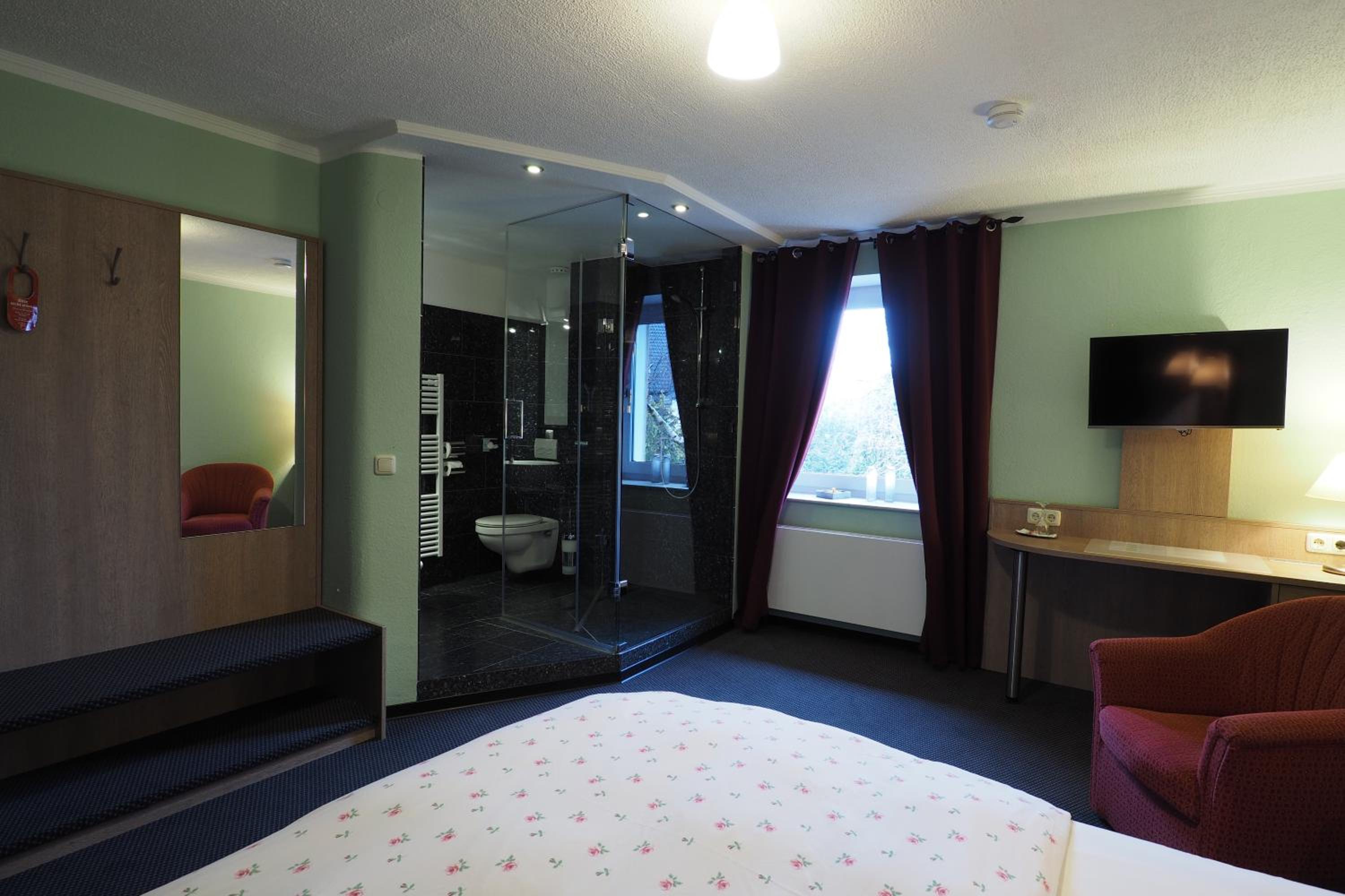 Large Single Room photo 3