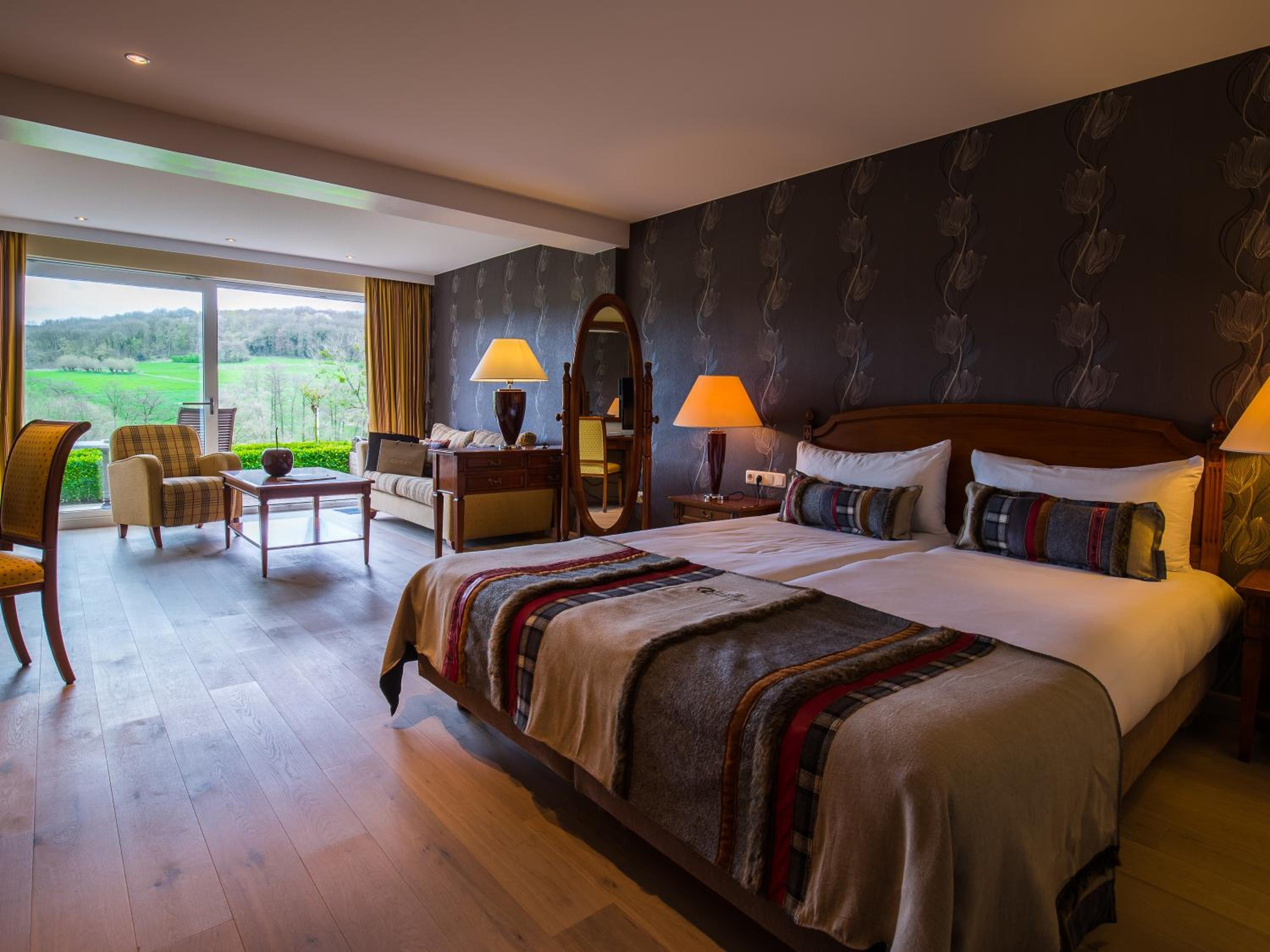 Junior Suite with Terrace - Photo 3