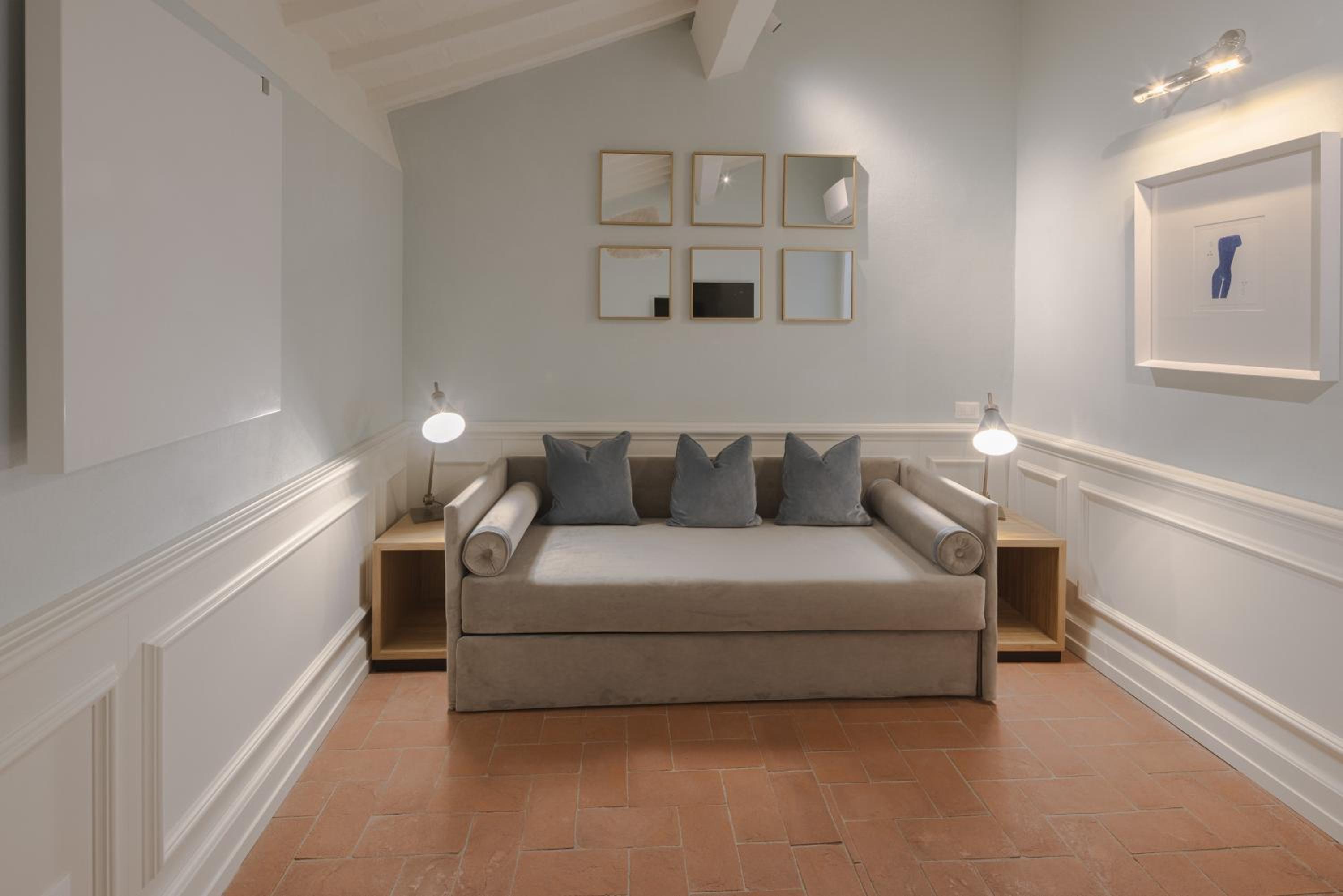 Superior Quadruple Room photo 2