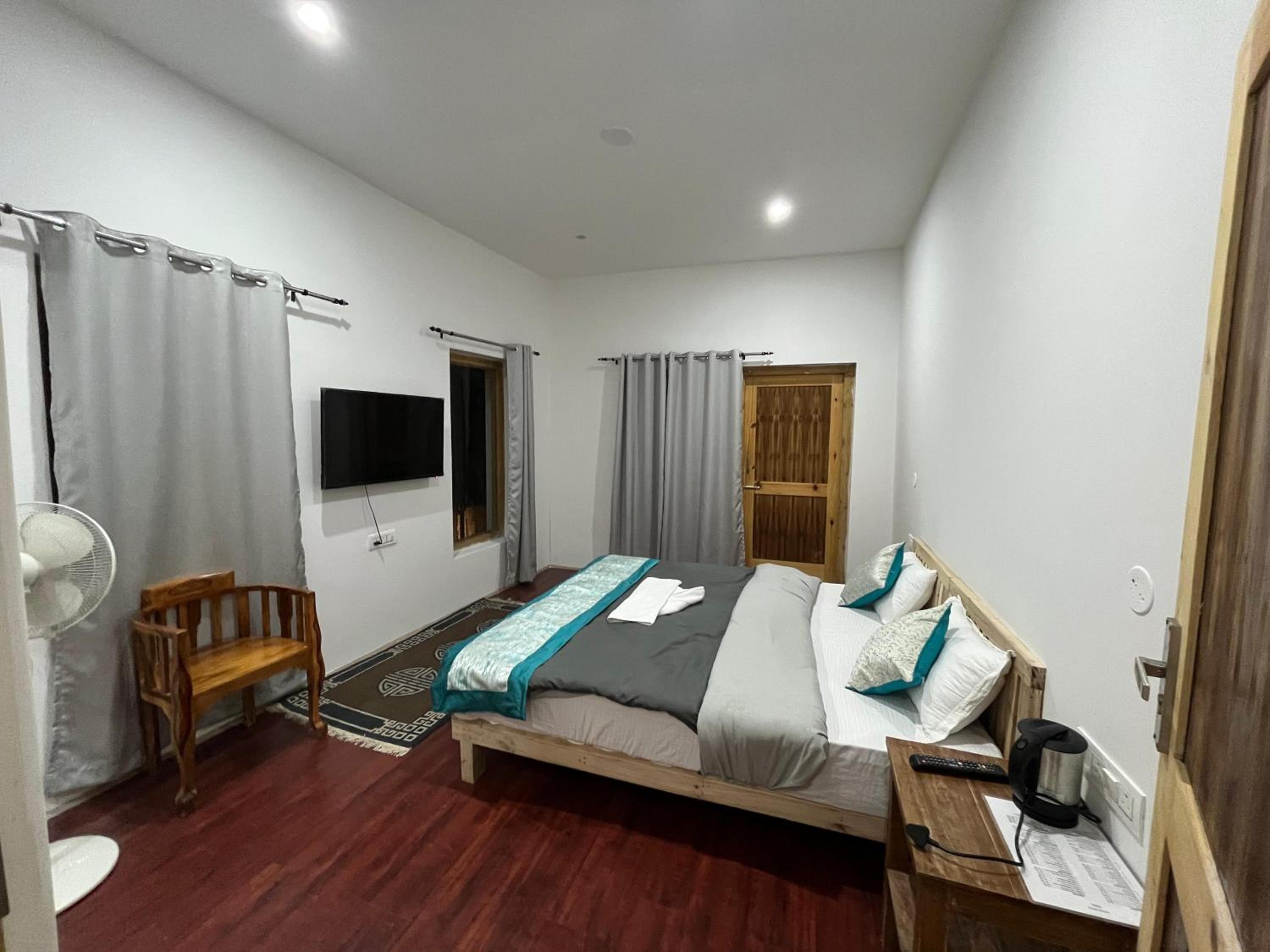 Deluxe Double or Twin Room with Balcony