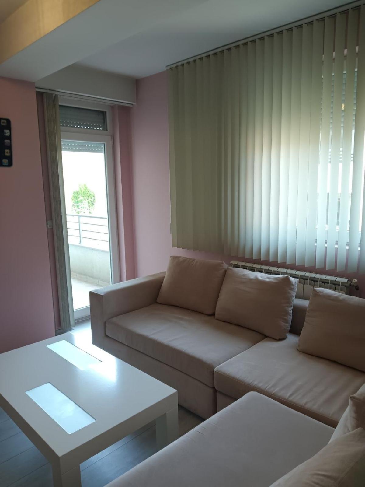 Family Two-Bedroom Apartment with View photo 2