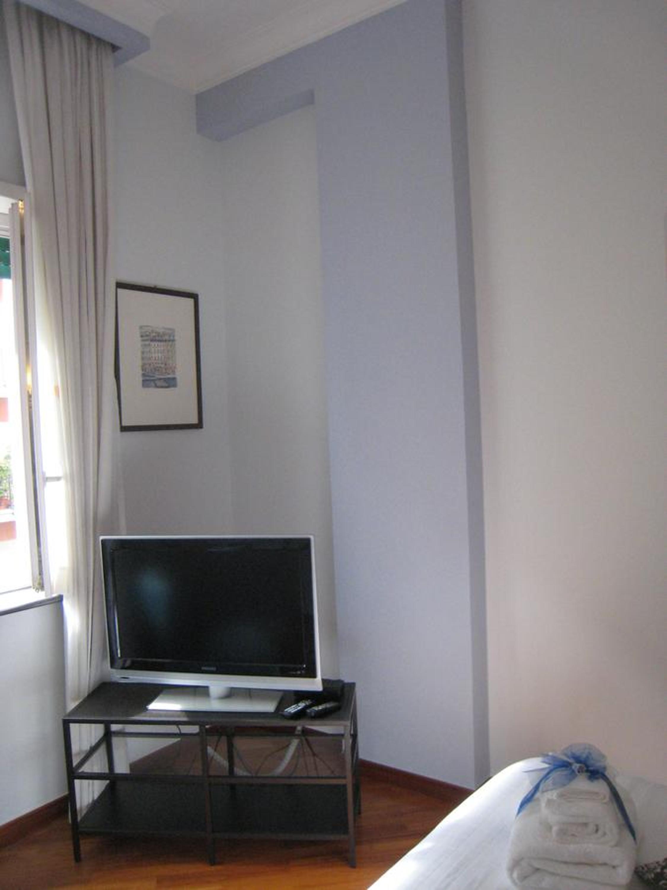 Triple Room with Lateral Sea View - Photo 15