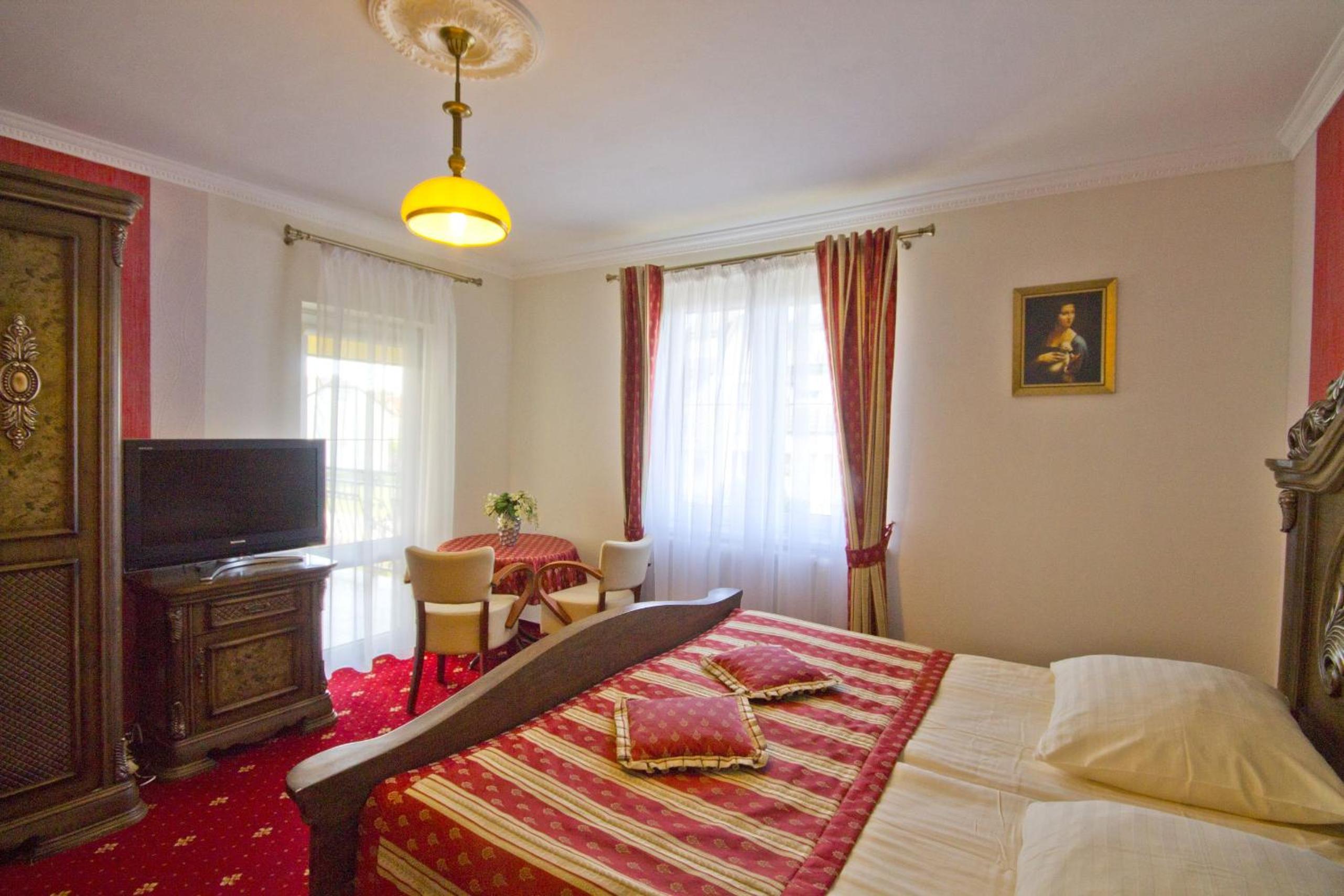 Deluxe Double Room with Extra Bed