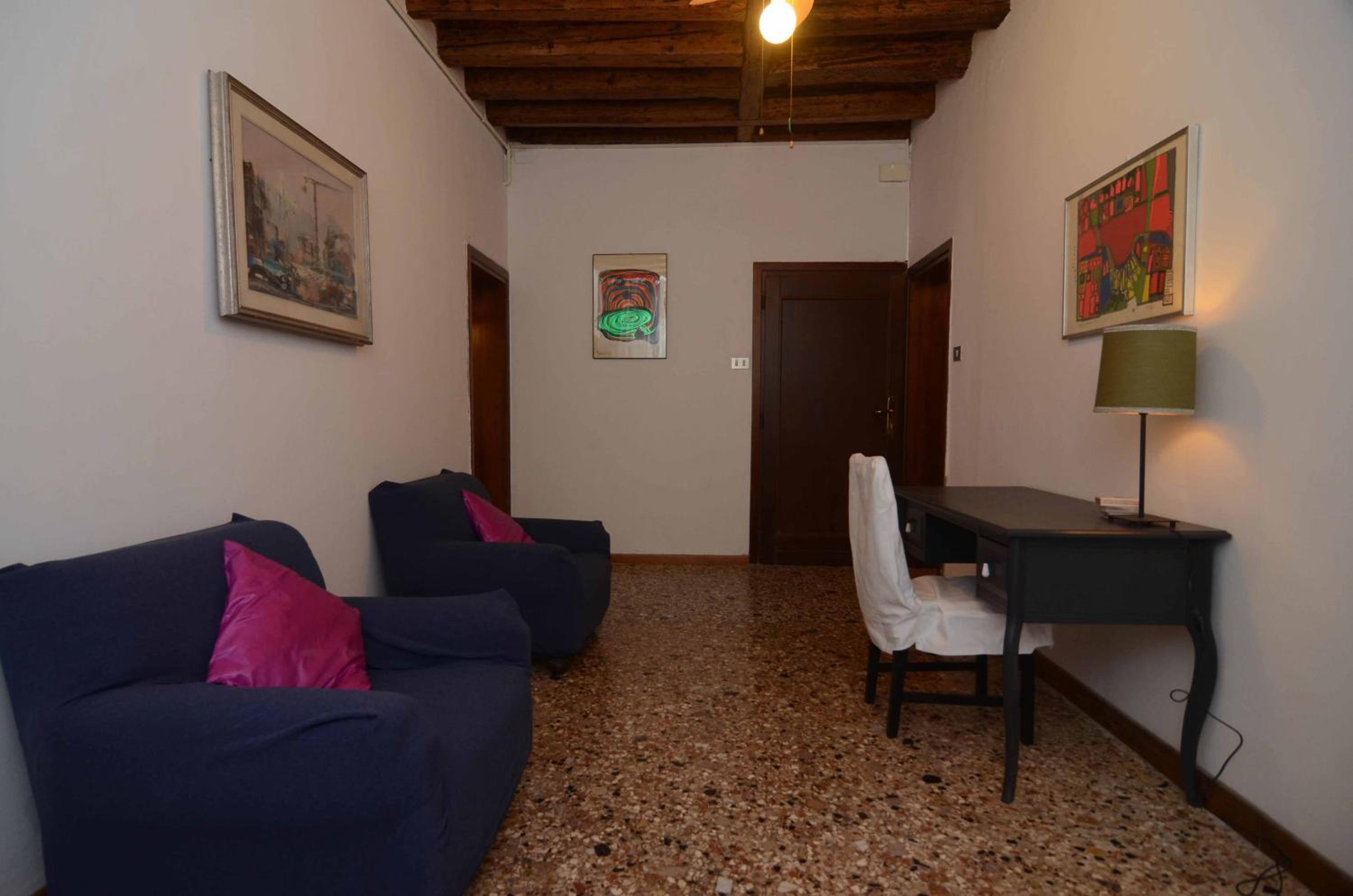 Apartment photo 3