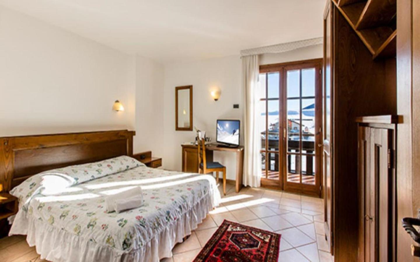 Standard Double or Twin Room with Balcony photo 1