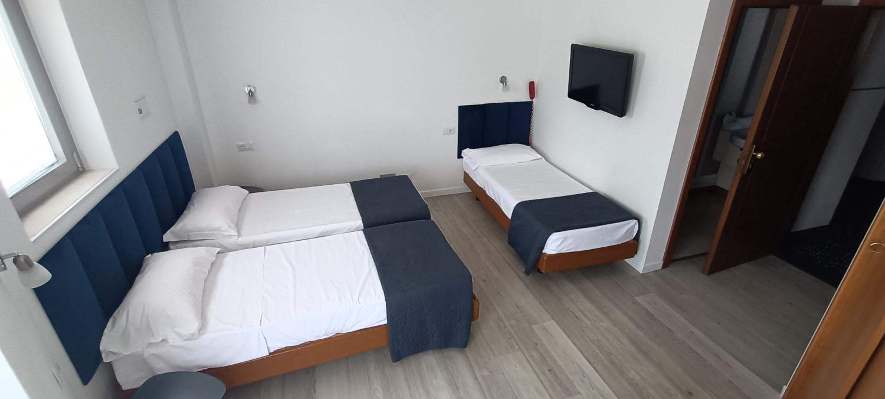 Triple Room photo 3