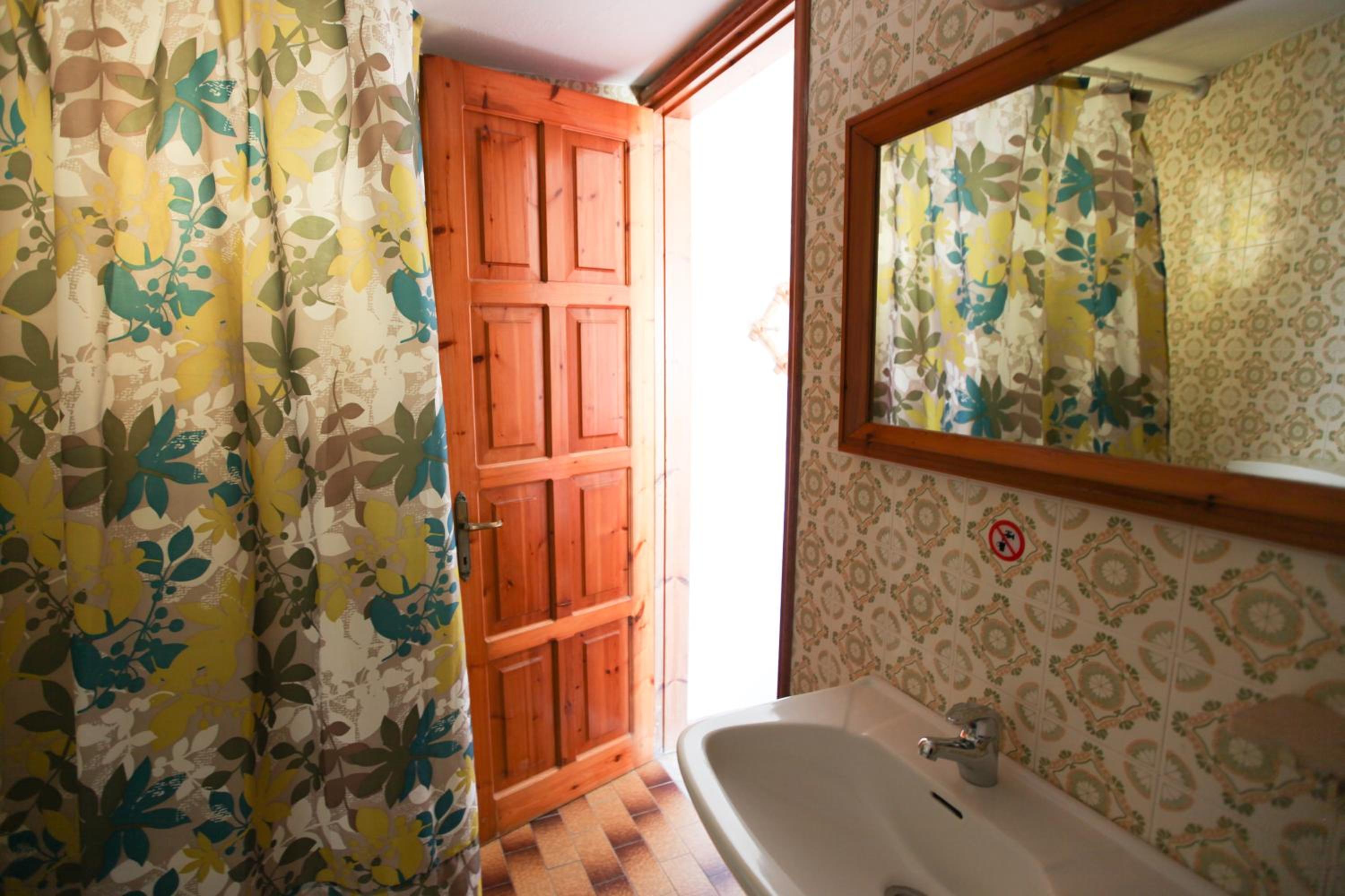 Two-Spaces Apartment (3 Adults) with Garden View photo 2