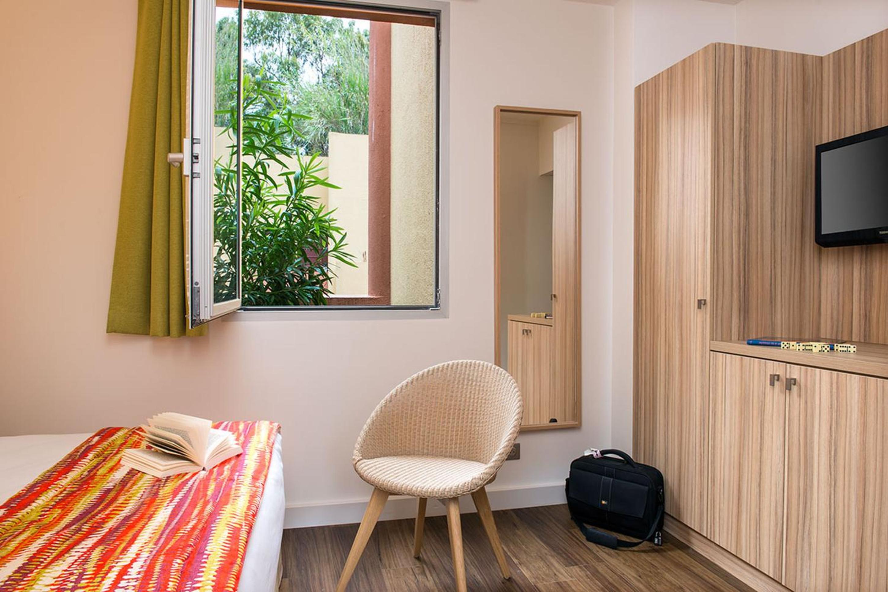 Single Room - Photo 3