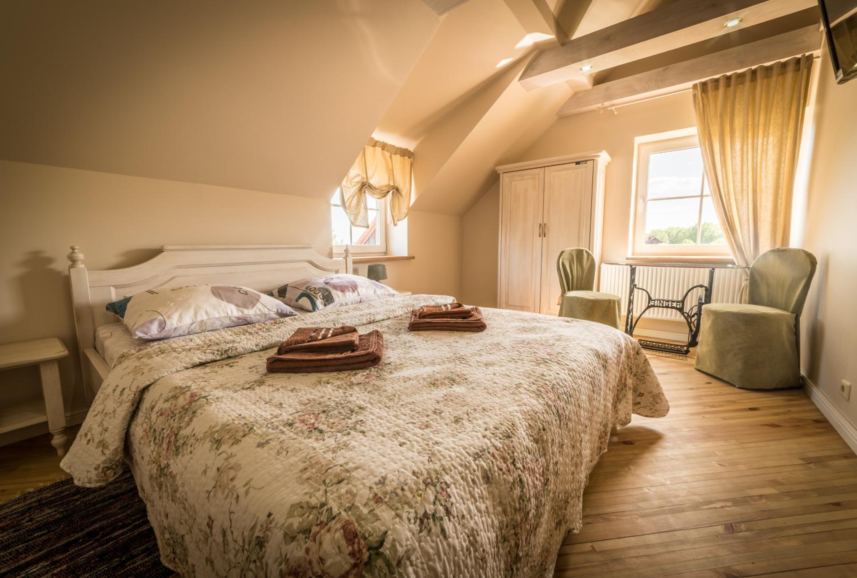 Double Room - Photo 4