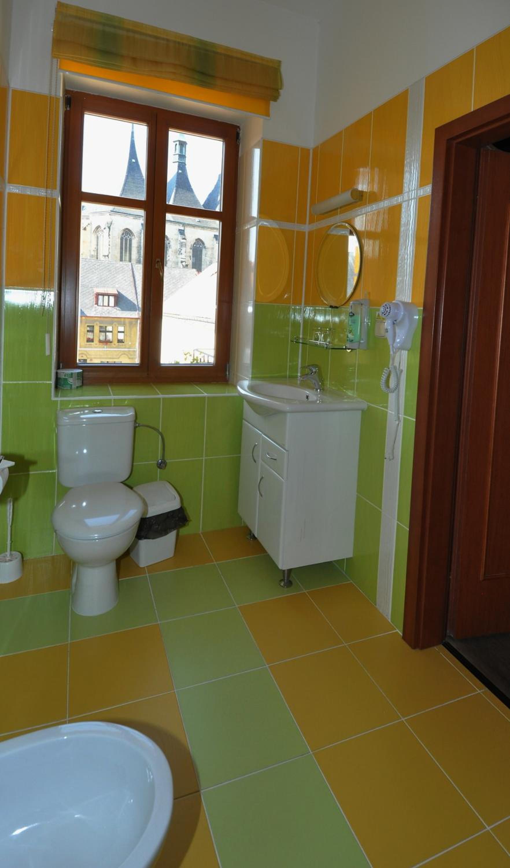 Twin Room - Photo 3