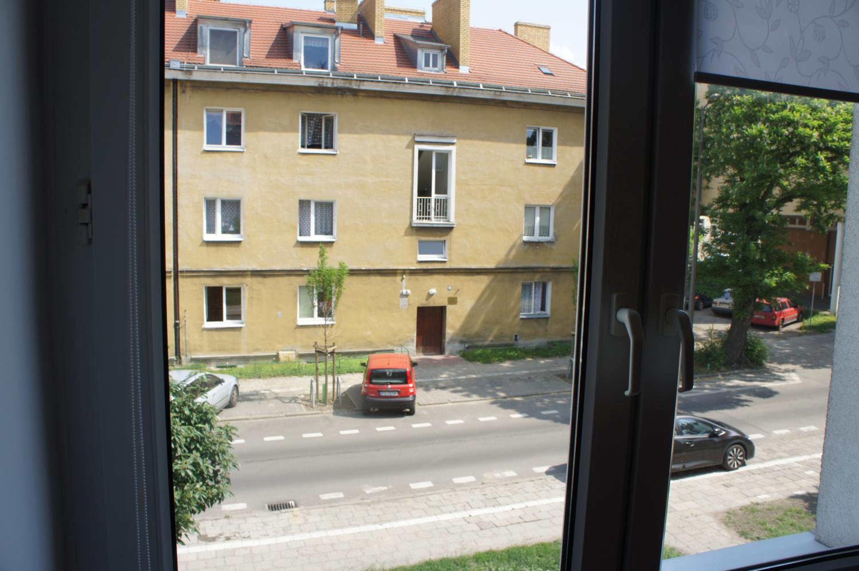Two-Bedroom Apartment - Photo 23
