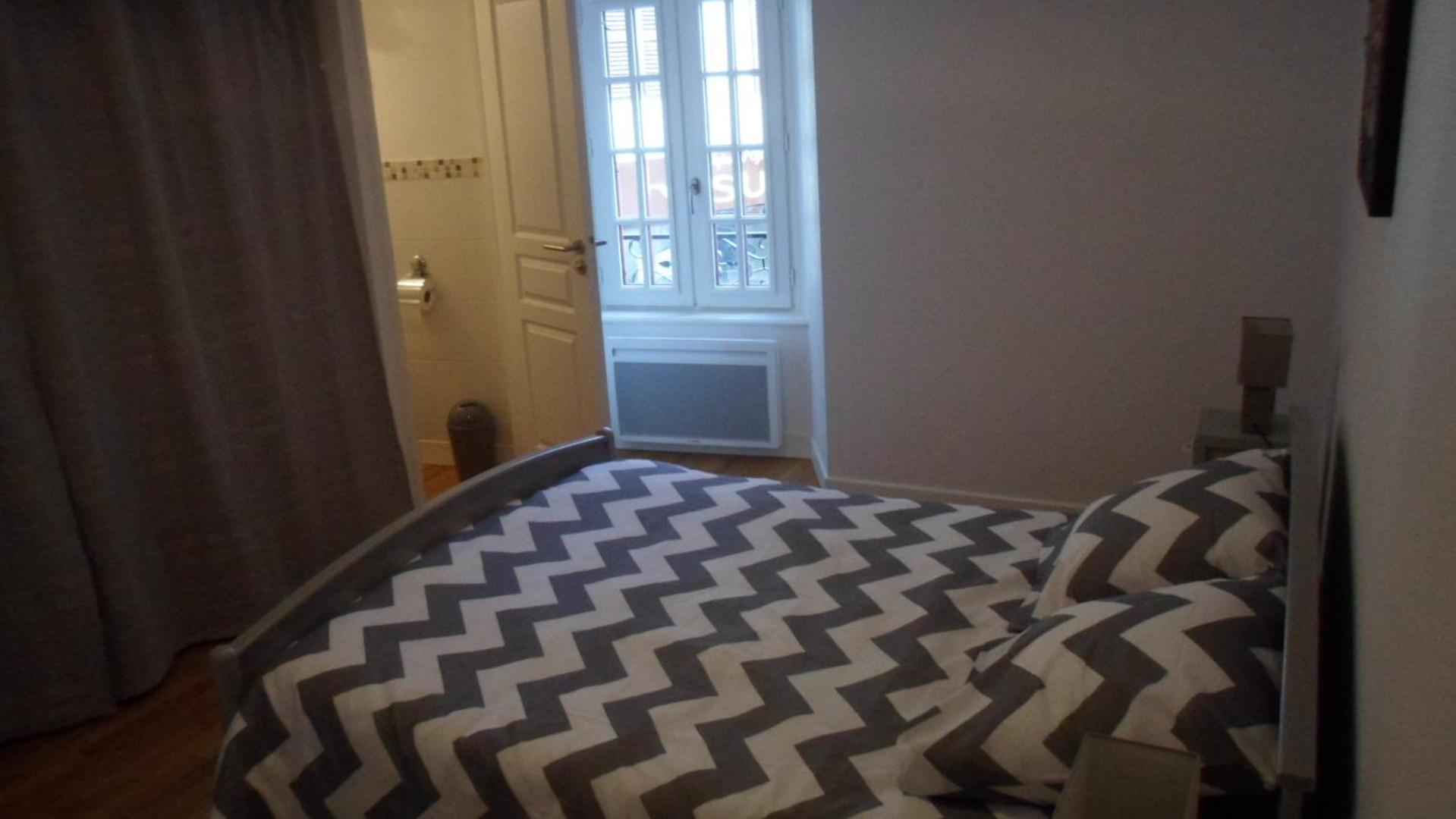 Two-Bedroom House - Photo 1