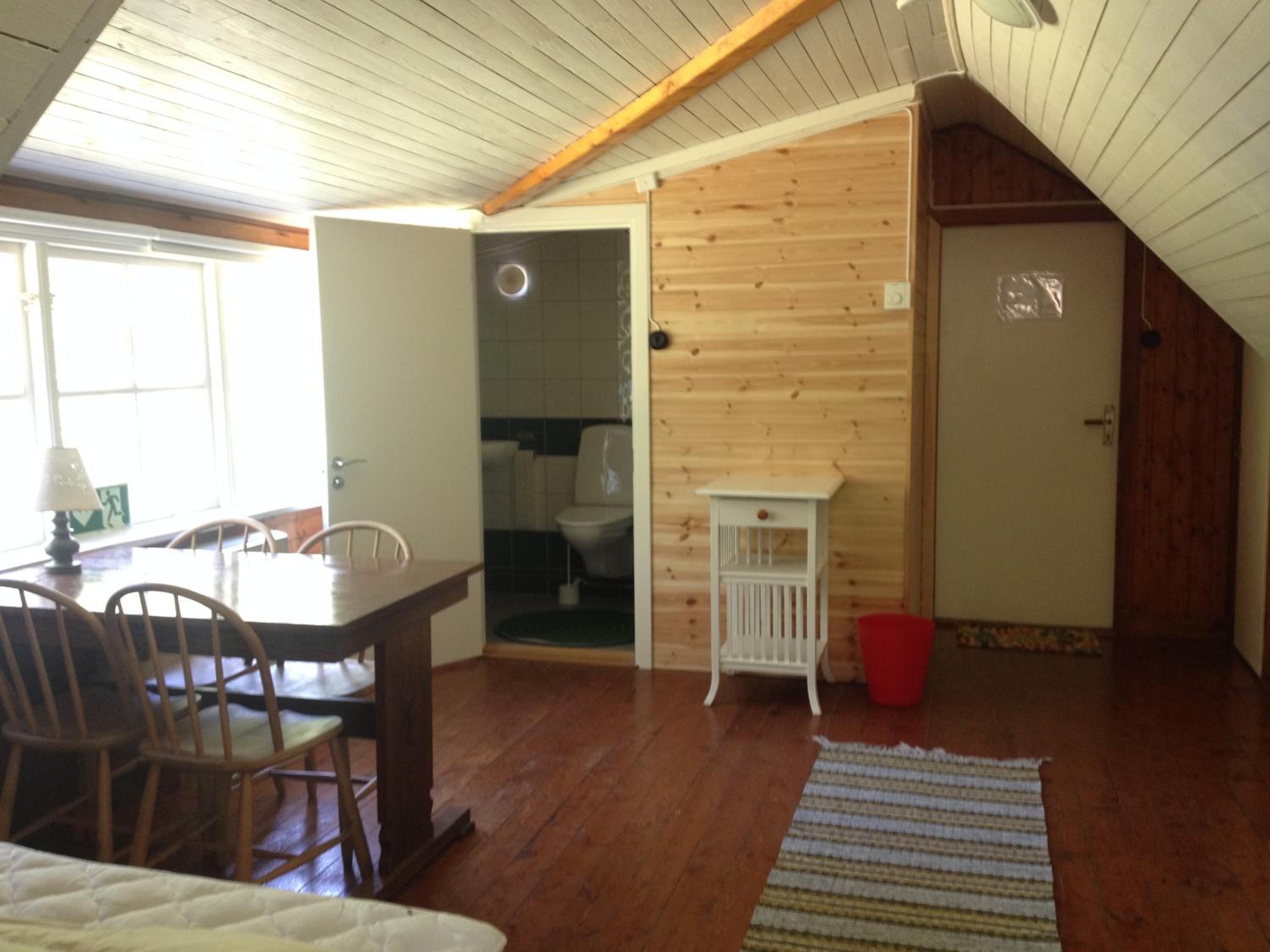 Double or Twin Room with Bathroom photo 1