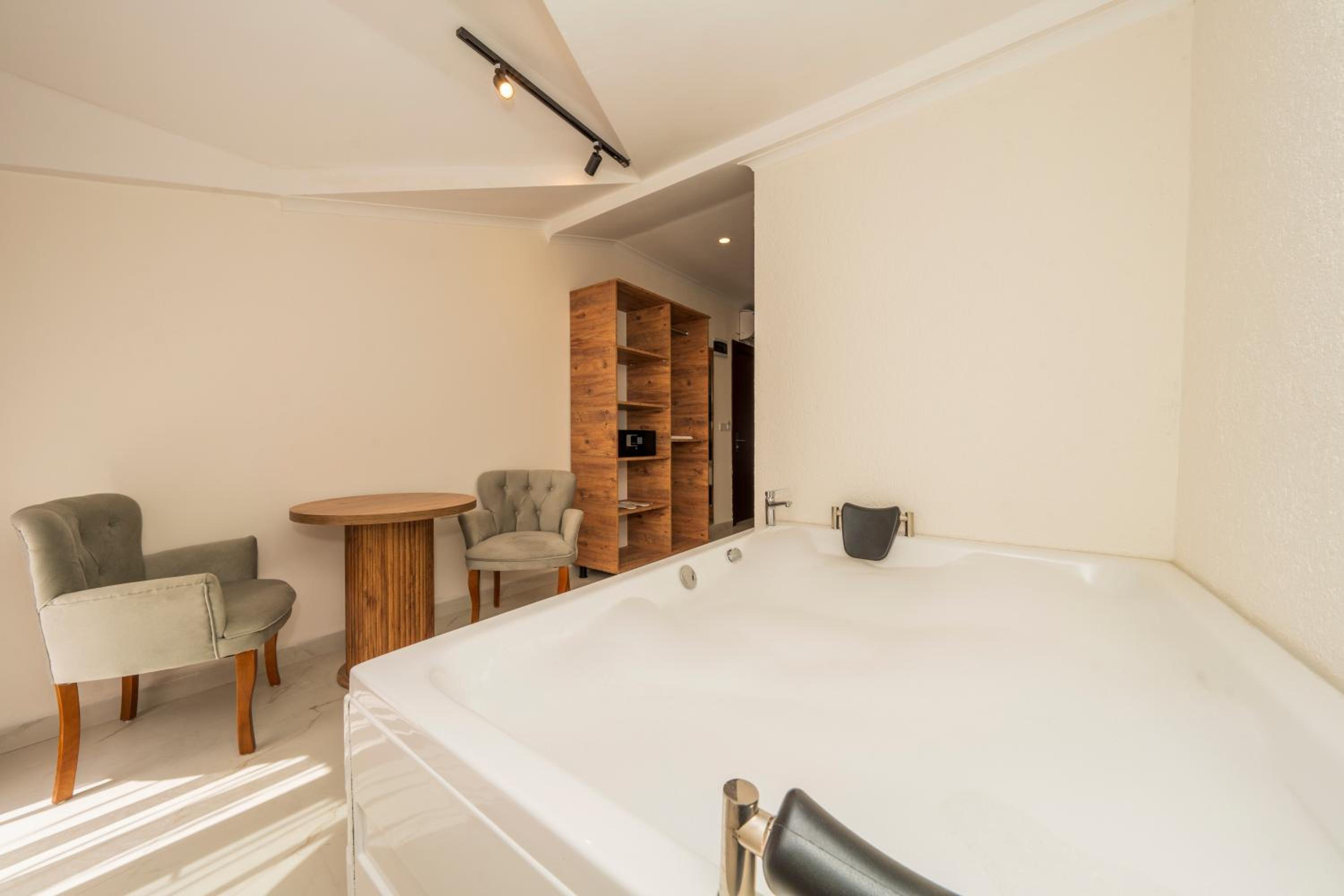 Deluxe Room photo 1