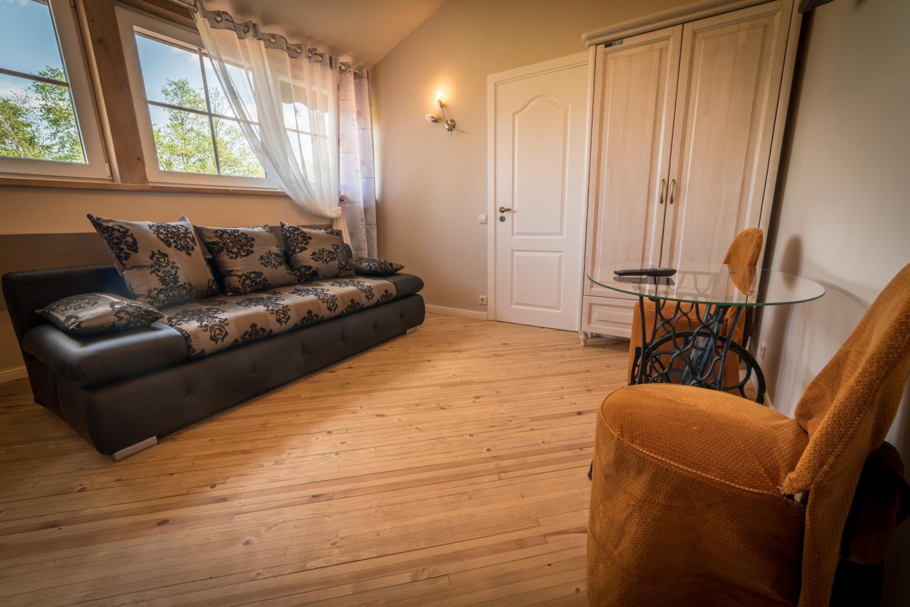 Triple Room (2 Adults + 1 Child) - Photo 6