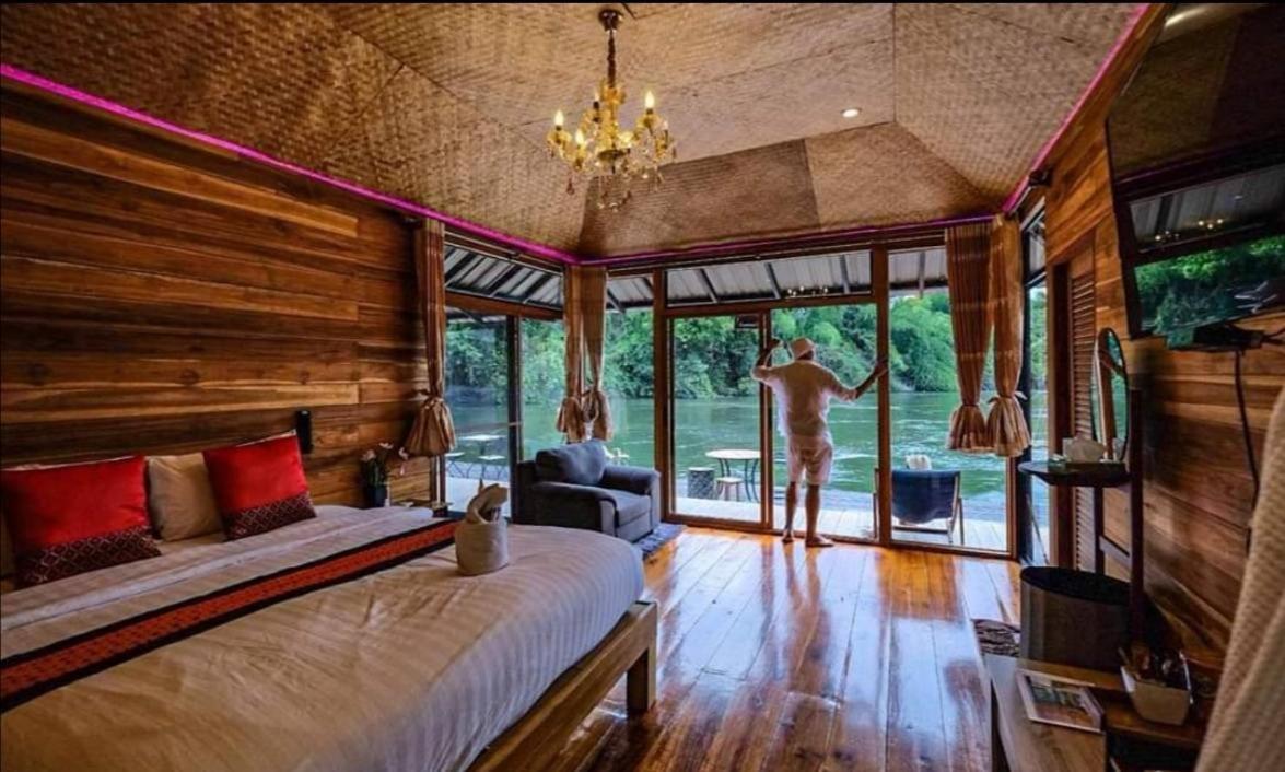 Suite with River View - Photo 5