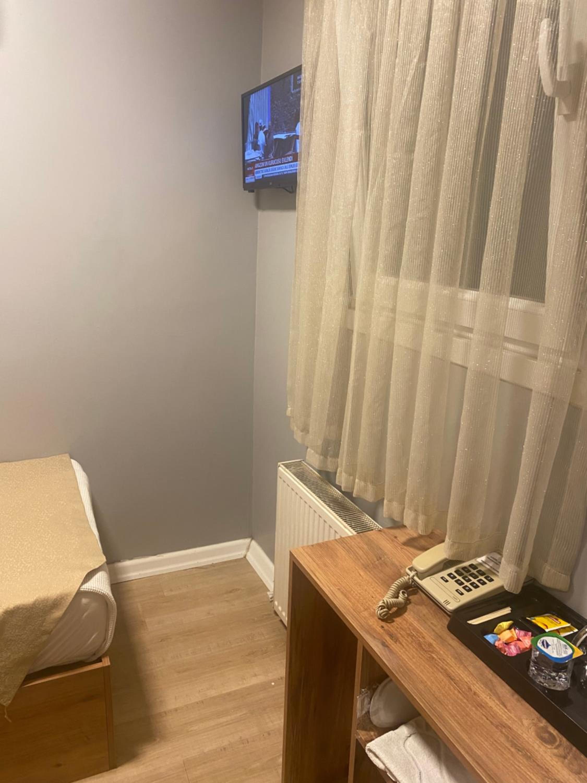 Single Room photo 2