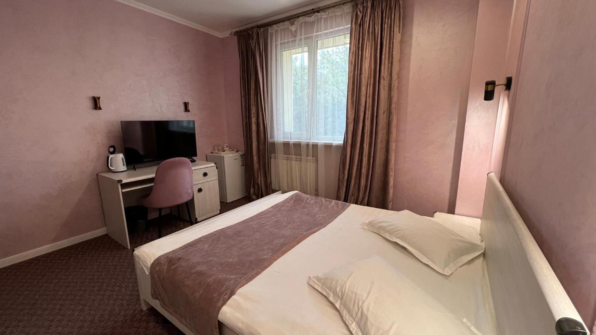 Deluxe Double Room photo 2