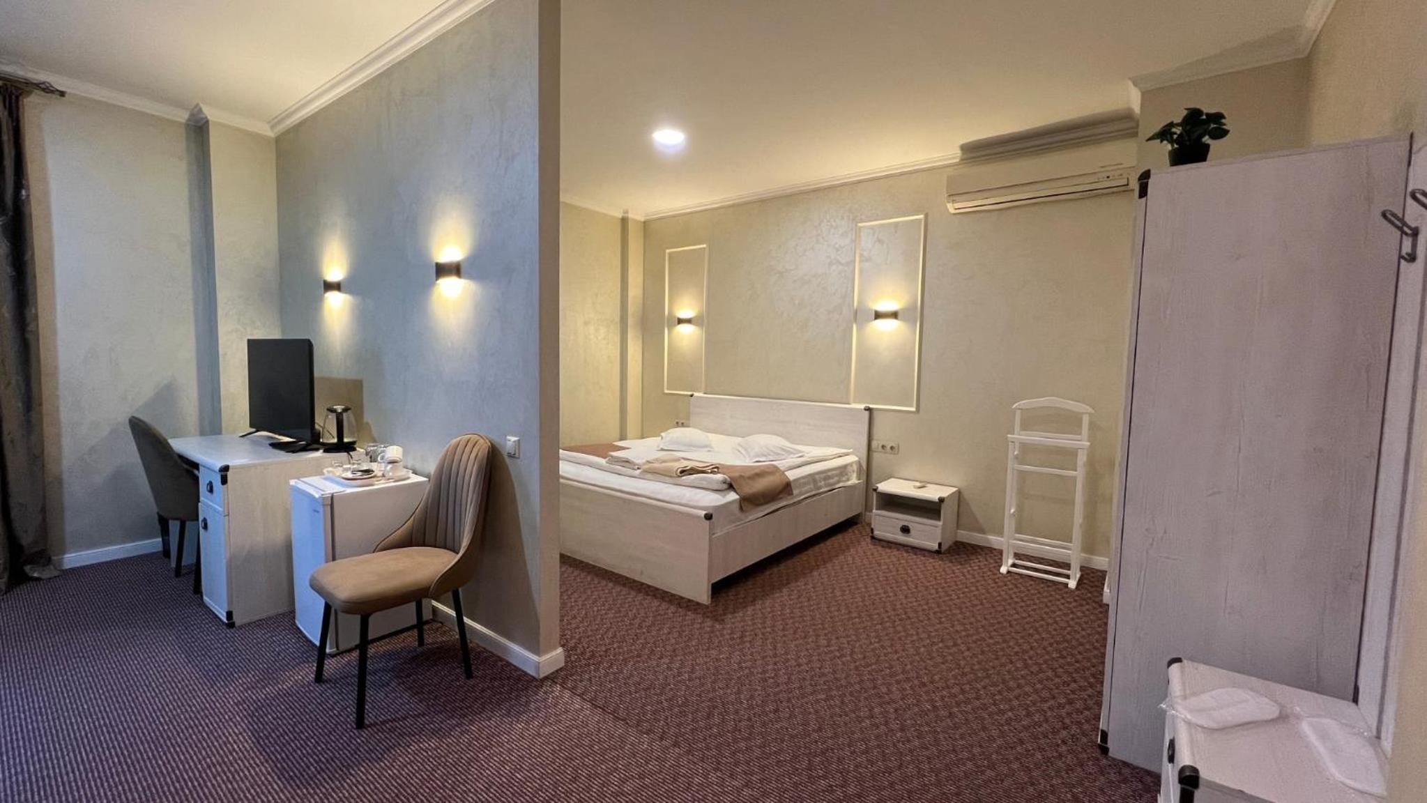 Deluxe Junior Suite photo 1