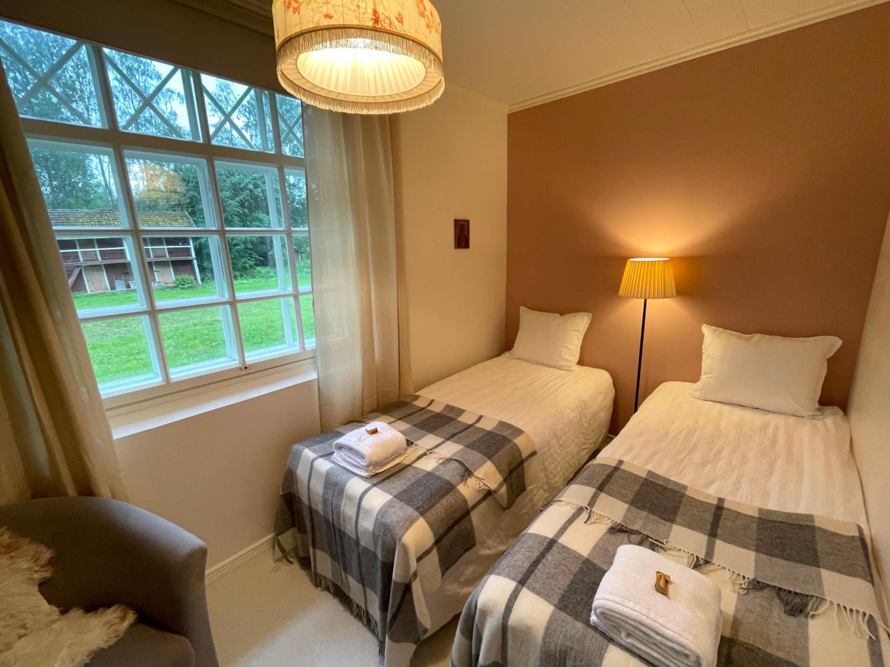 Small Double or Twin Room photo 2