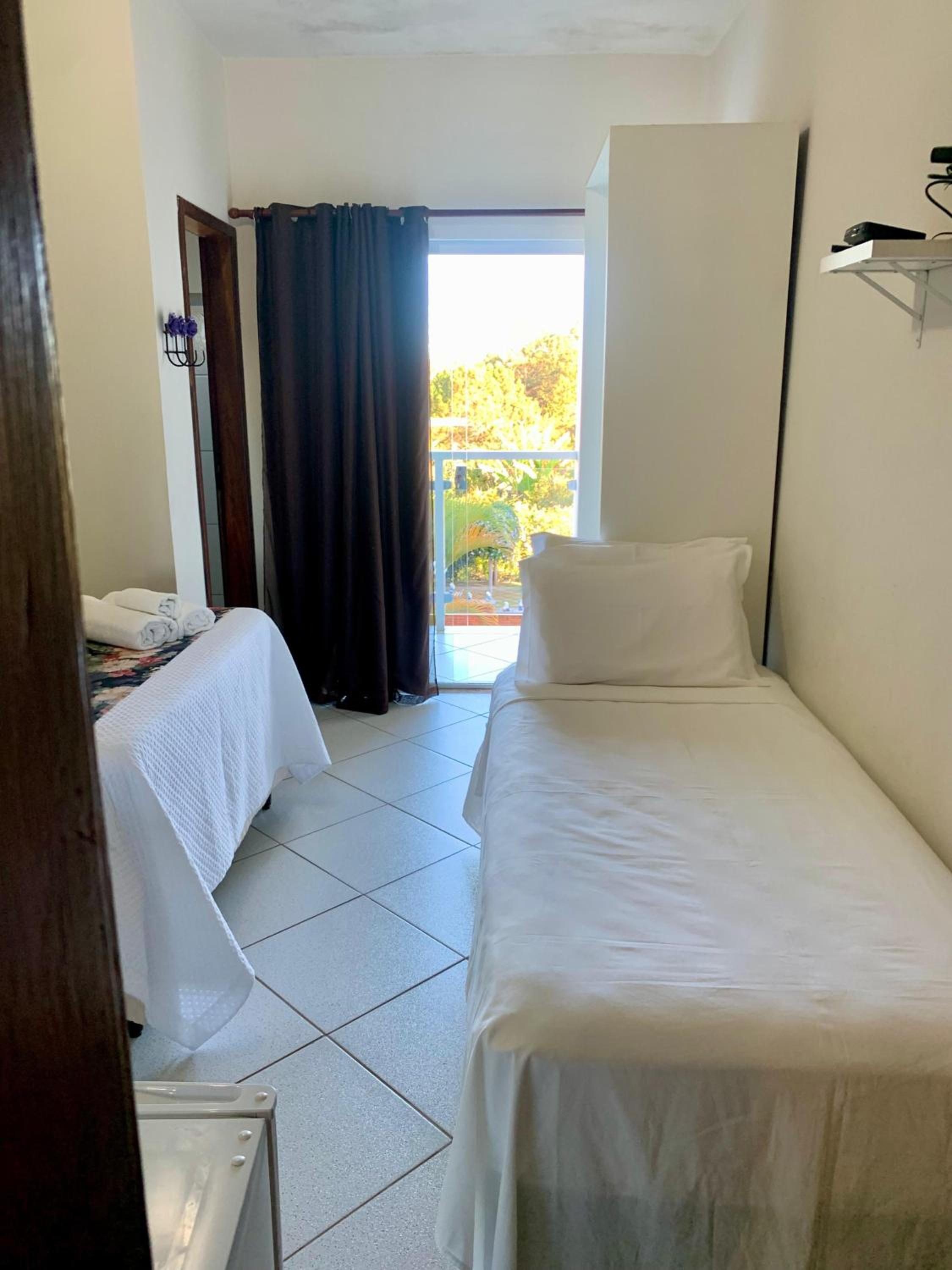 Triple Room with Pool View - Photo 1