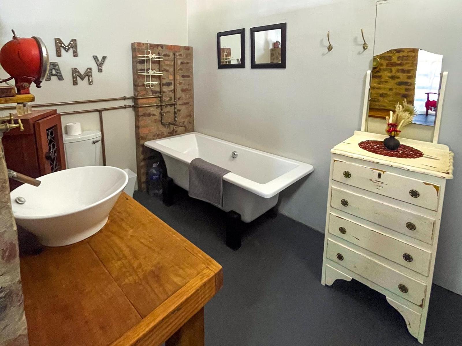 Basic King Room