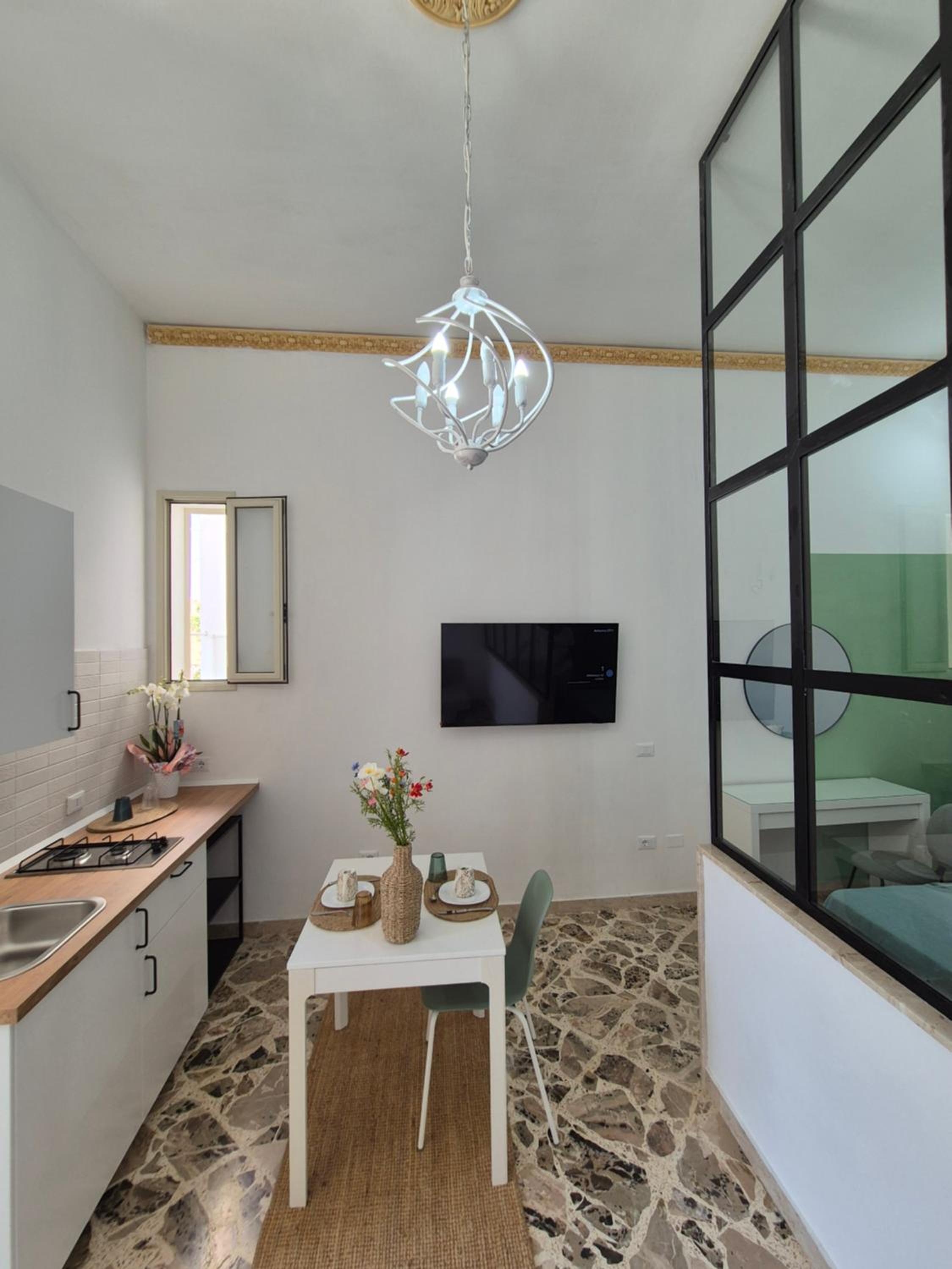 One-bedroom Loft Apartment photo 1
