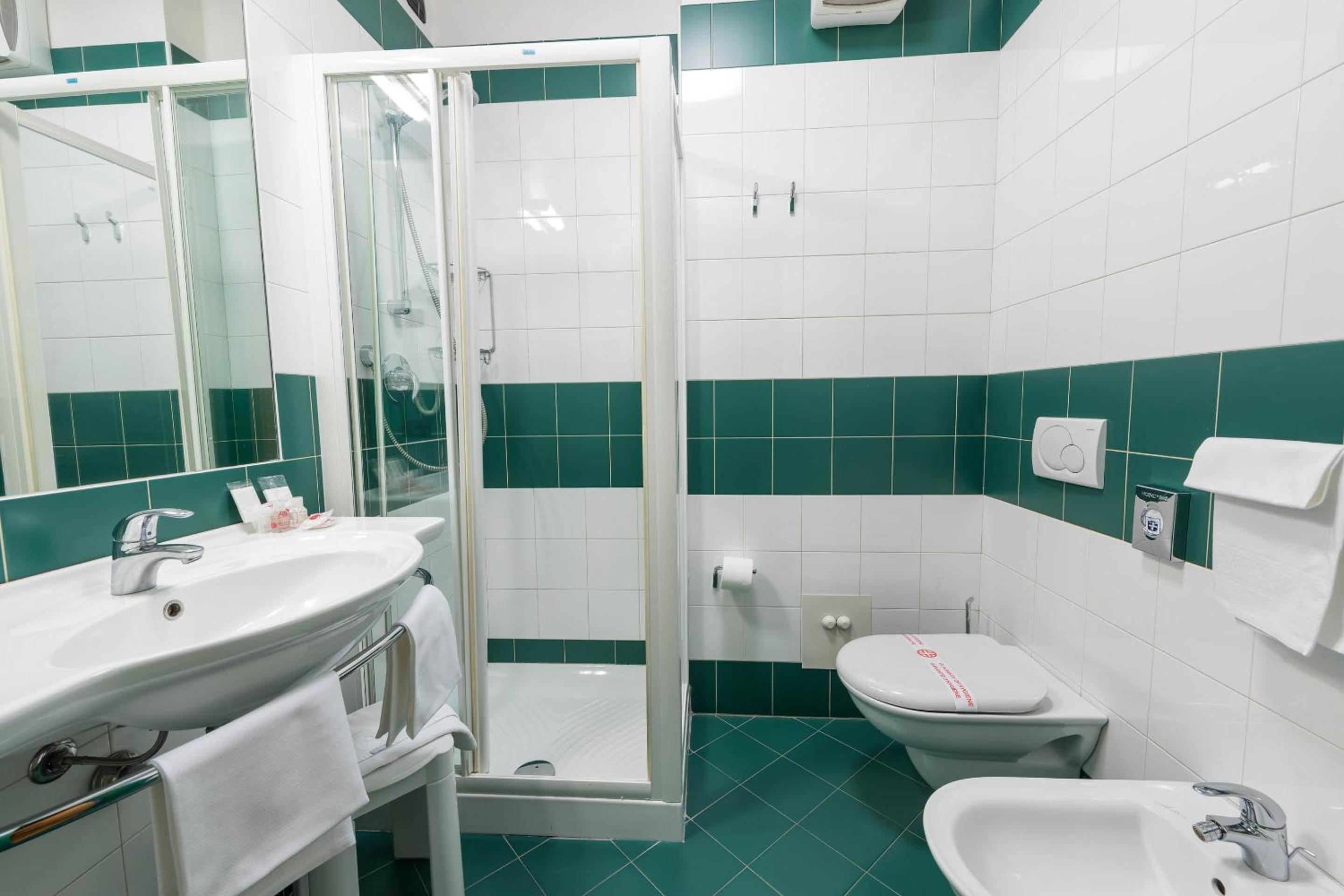 Triple Room - Photo 2