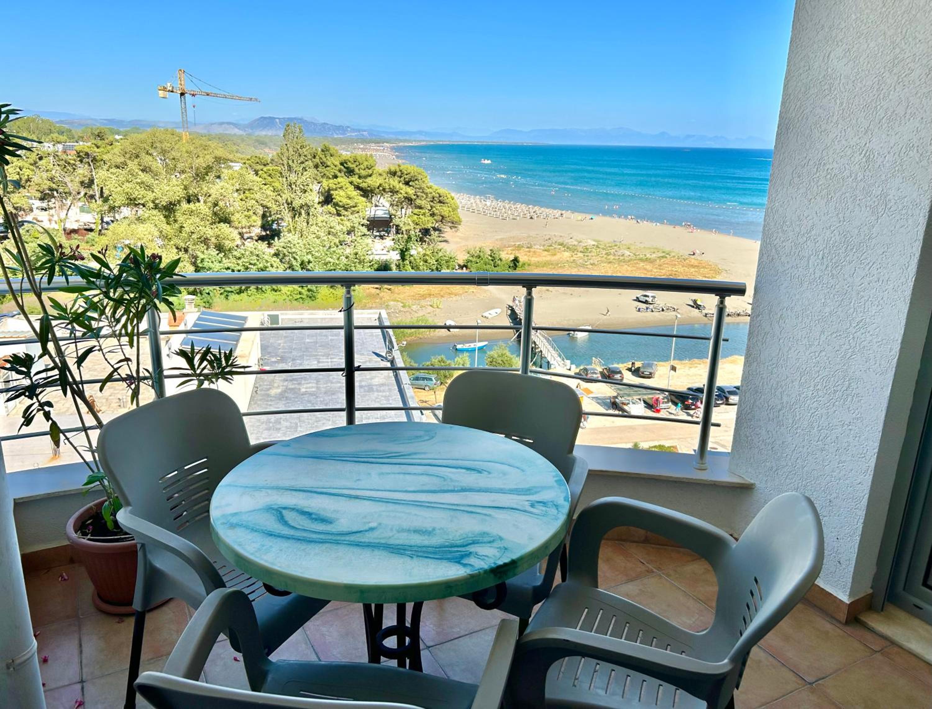 Two-Bedroom Apartment with Balcony and Sea View photo 2