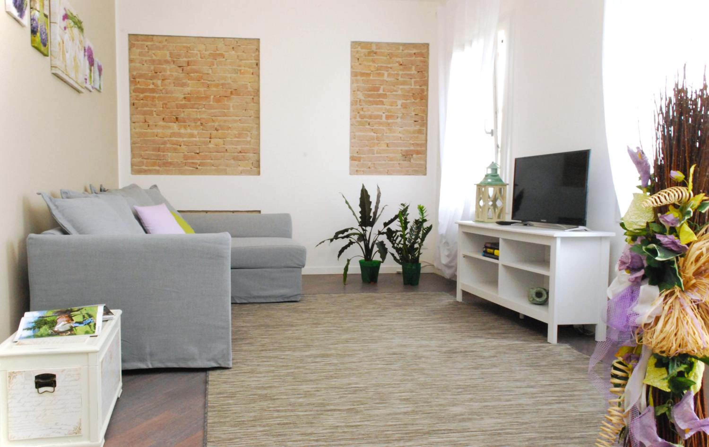 Apartment with Garden View