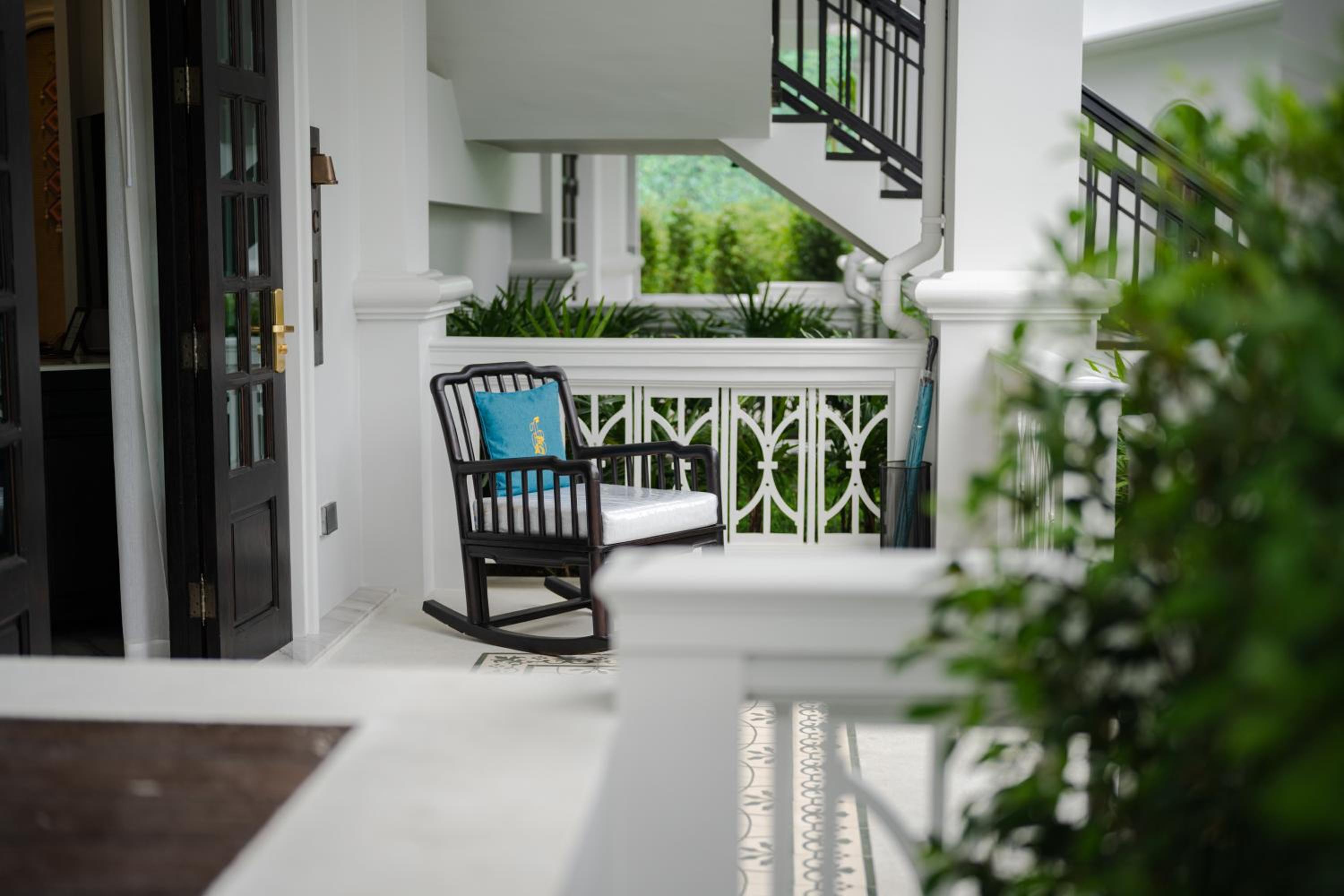 Suite with Pool View