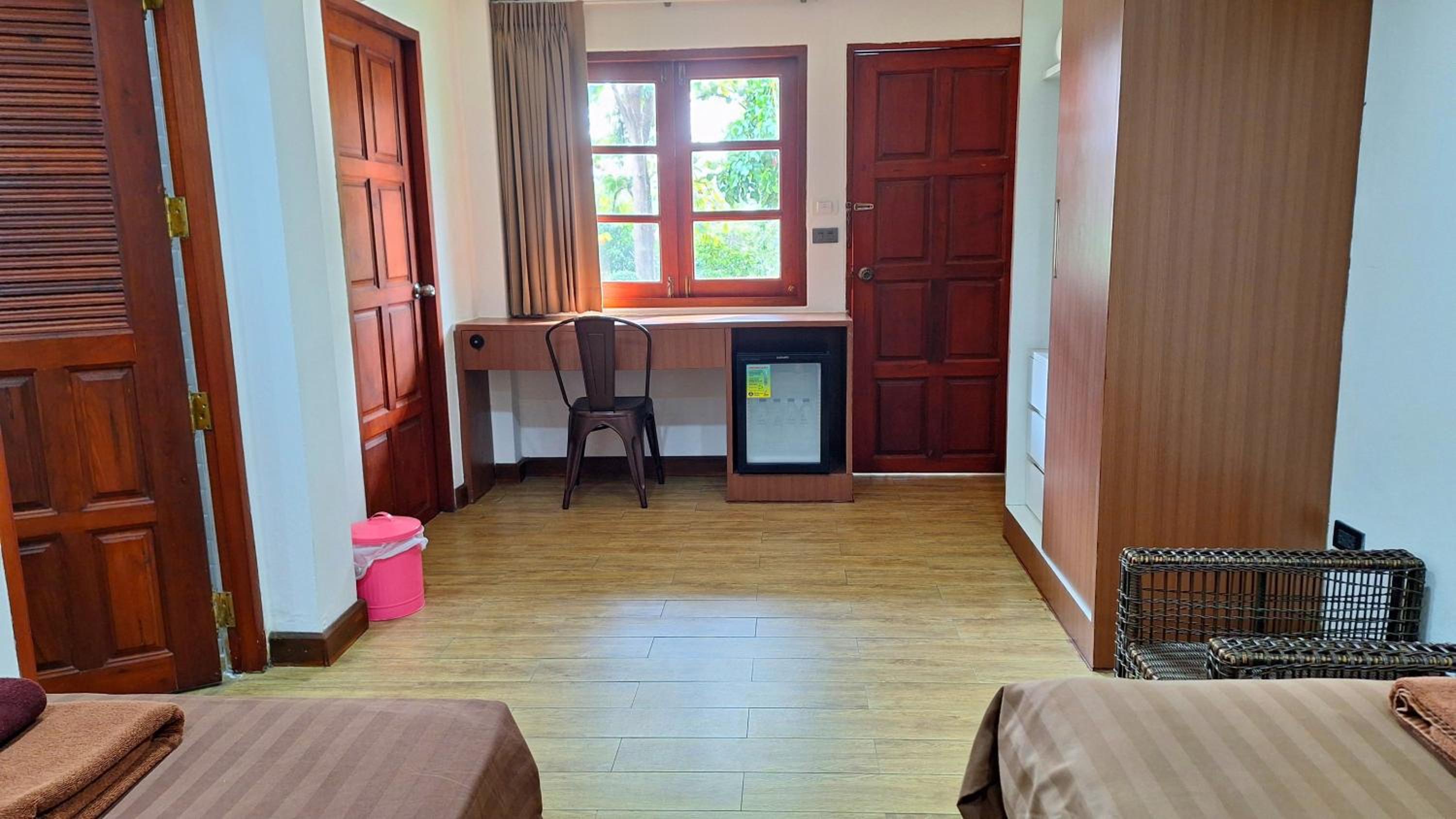 Single Bed in Male Dormitory Room photo 2