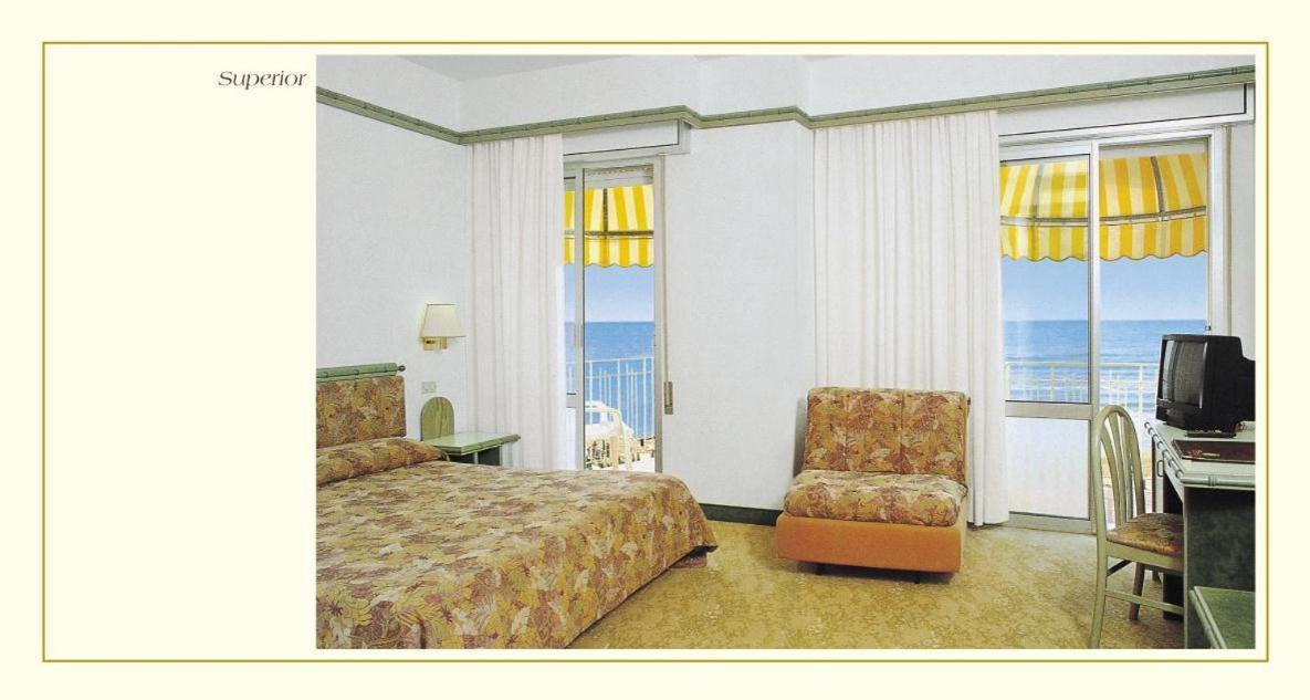 Double Room with Sea View photo 3