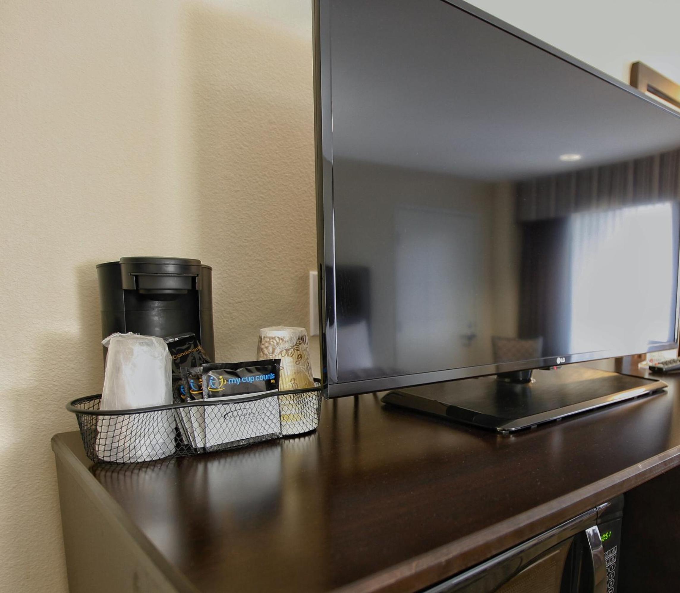 Premier Room 2 Queen Beds - Photo 2