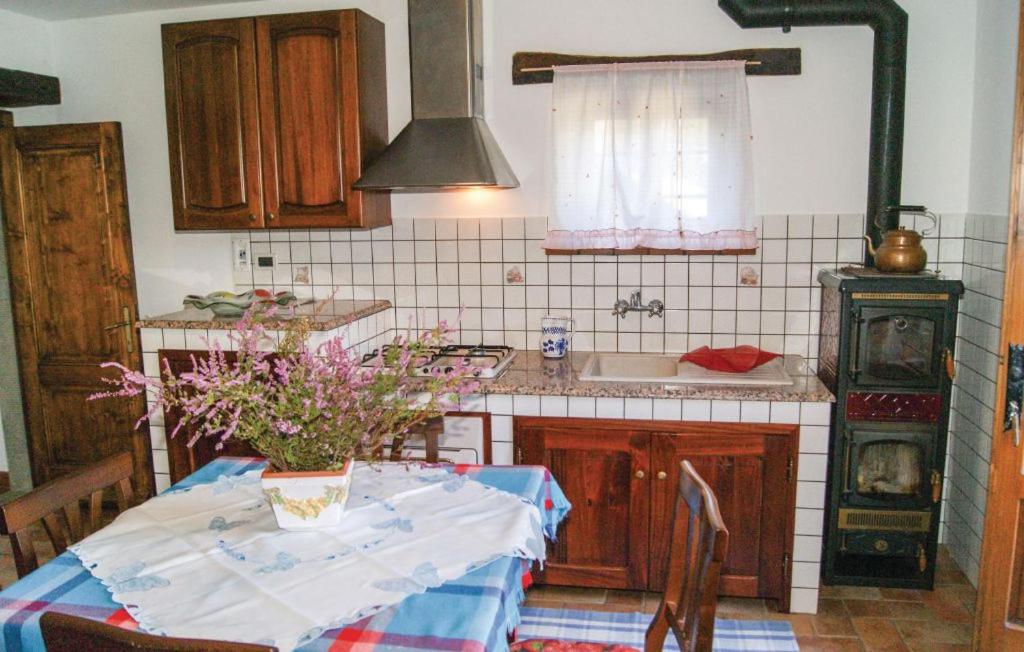 One-Bedroom Apartment with Terrace - Split Level photo 1