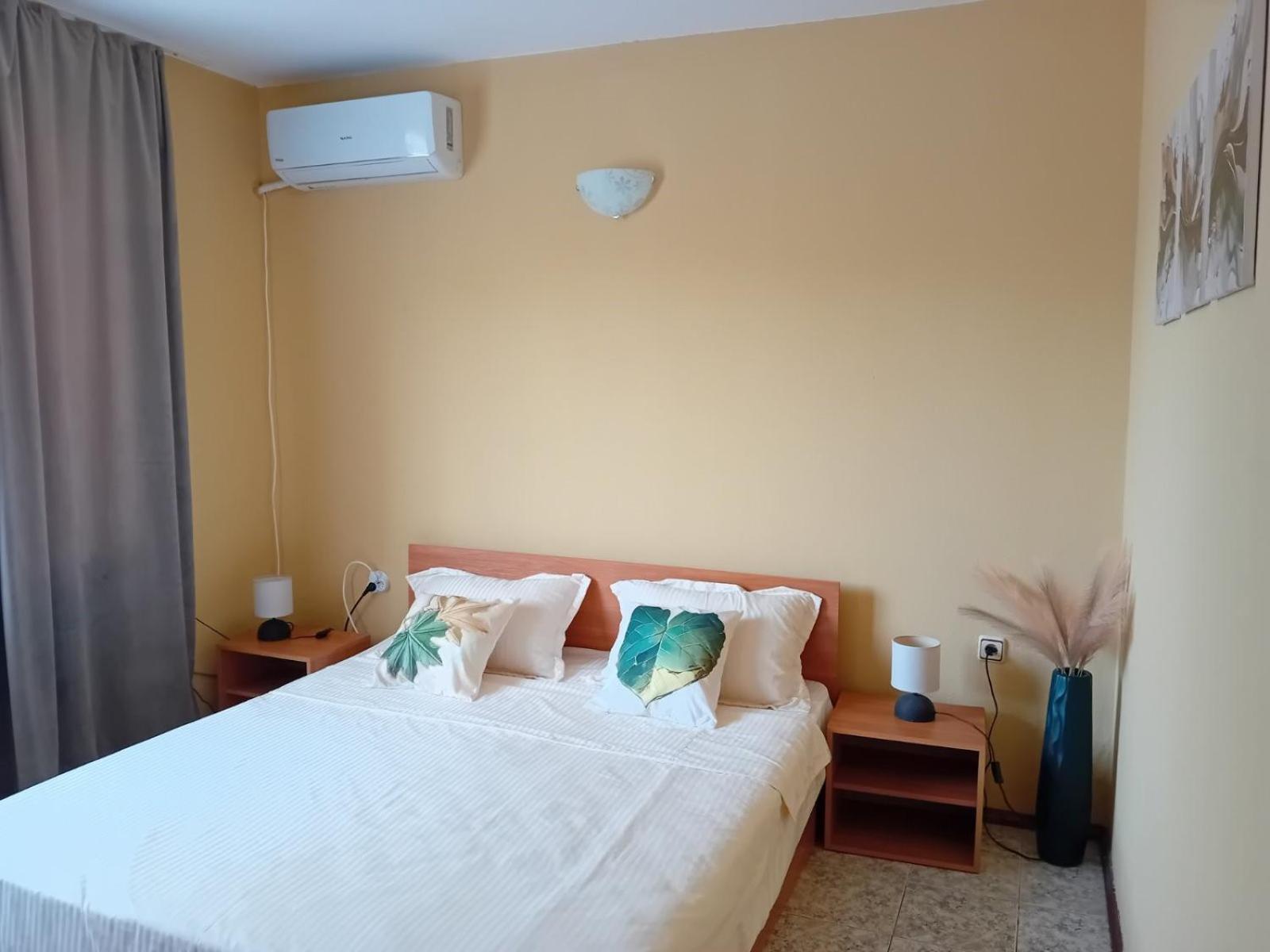 Apartment photo 1