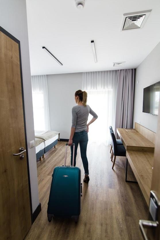 Double or Twin Room with Garden View - Photo 4